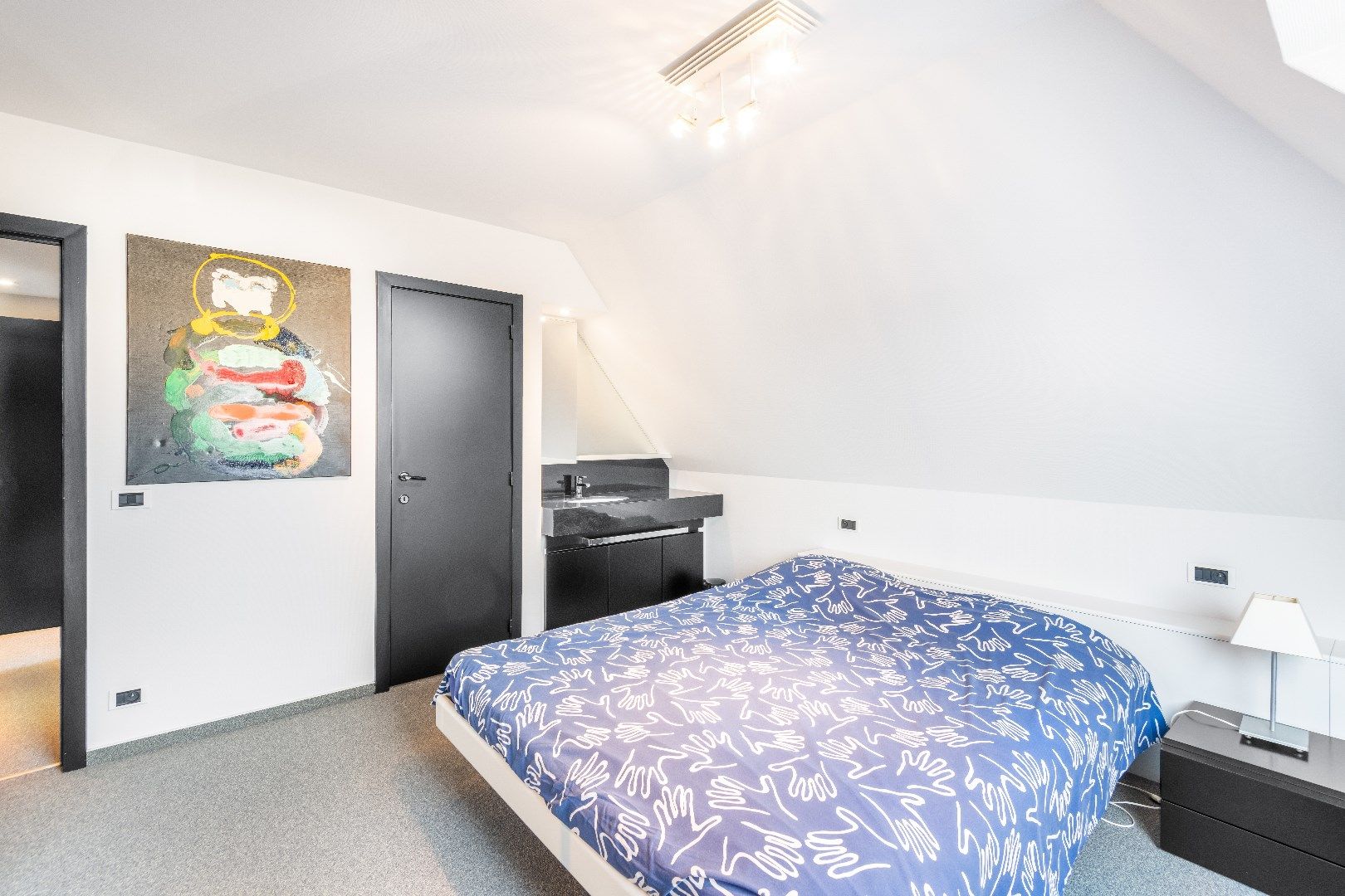 Uniek gelegen appartement (plateau) in een villa residentie met weidse zichten op enkele passen van het Albertplein en de Zeedijk.  foto 20