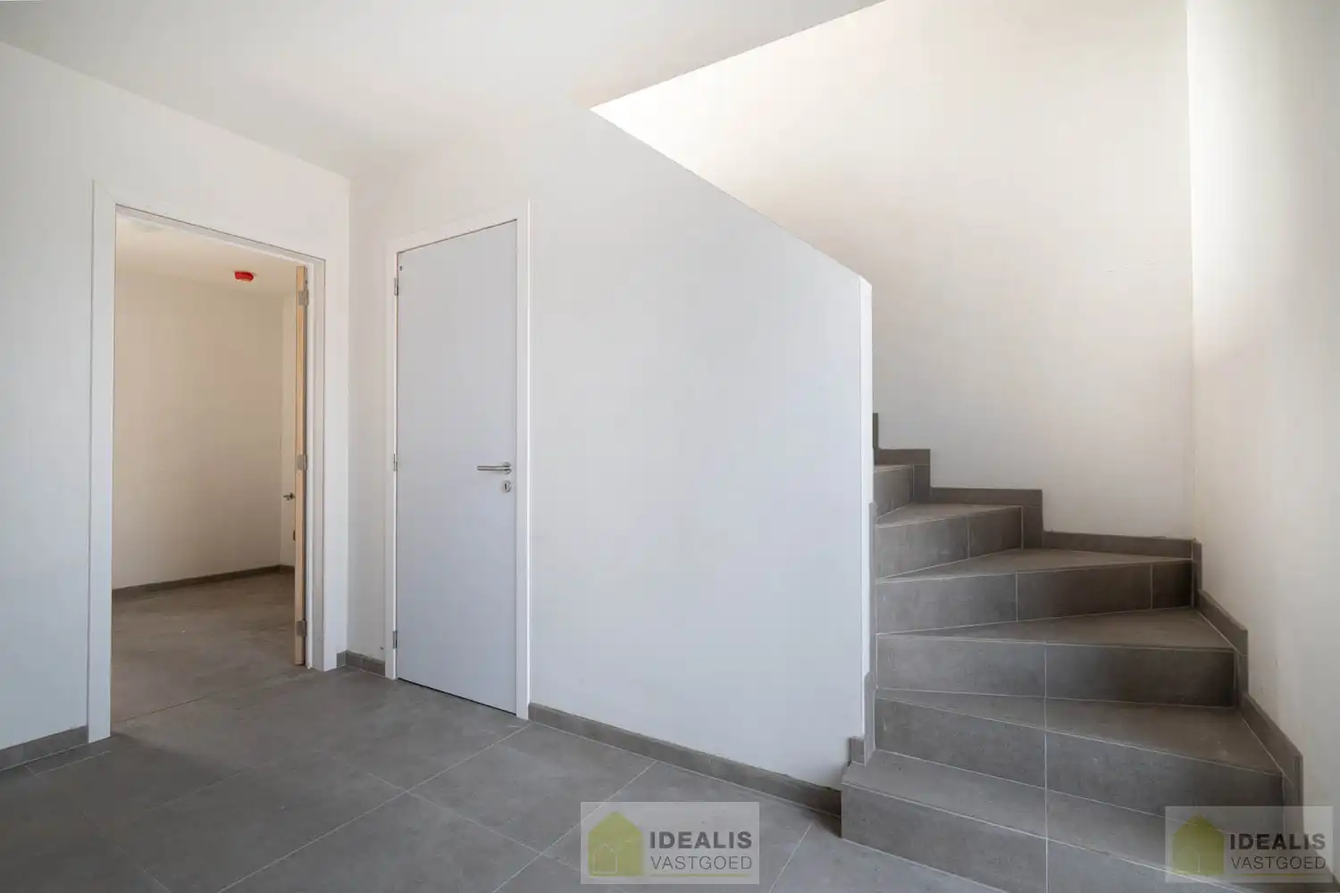 NIEUWBOUWWONING IN HET CENTRUM VAN HAMONT foto 4