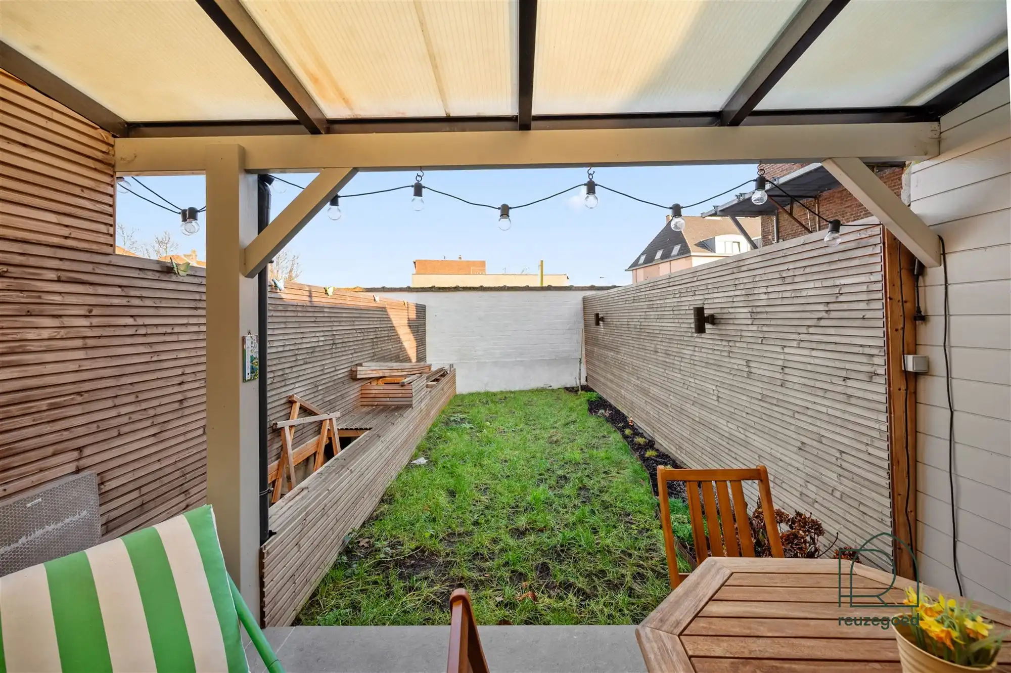 Charmant en gerenoveerd instapklaar huis met 2 slaapkamers  foto 18