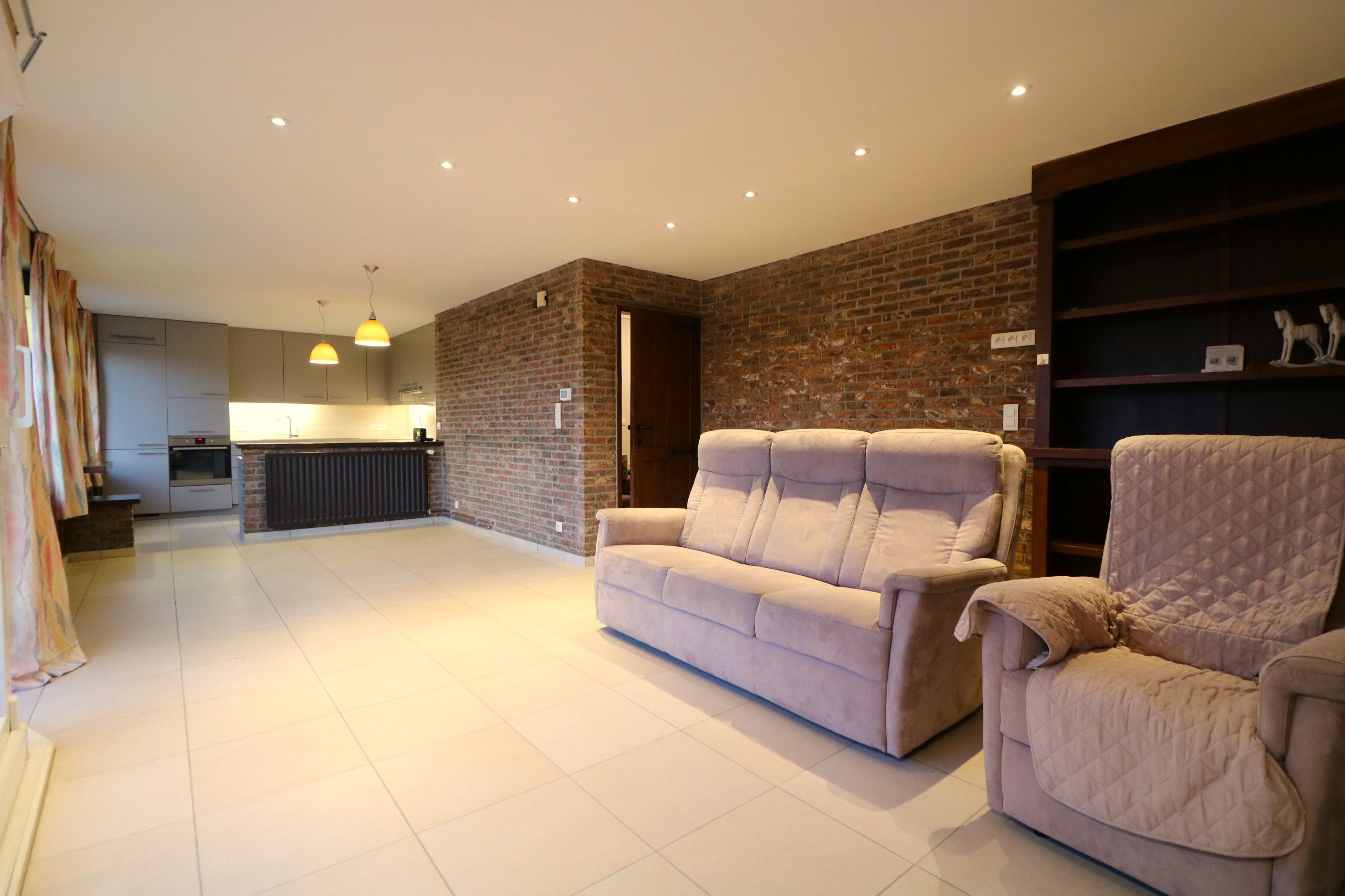 Zeer ruim appartement (139m²) met prachtig zicht op Leopoldpark, jachthaven en zee.  foto 4