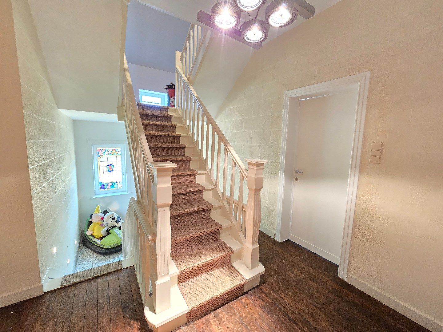 Woning 5 slpk's in de Dumontwijk foto 7