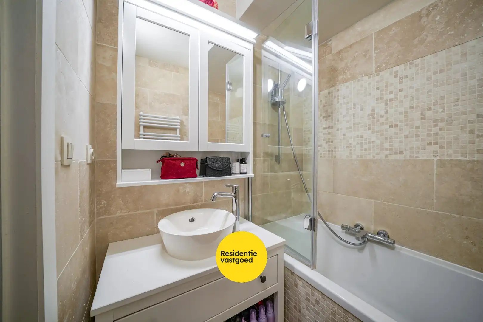 Instapklaar appartement in kleinschalige residentie foto 13