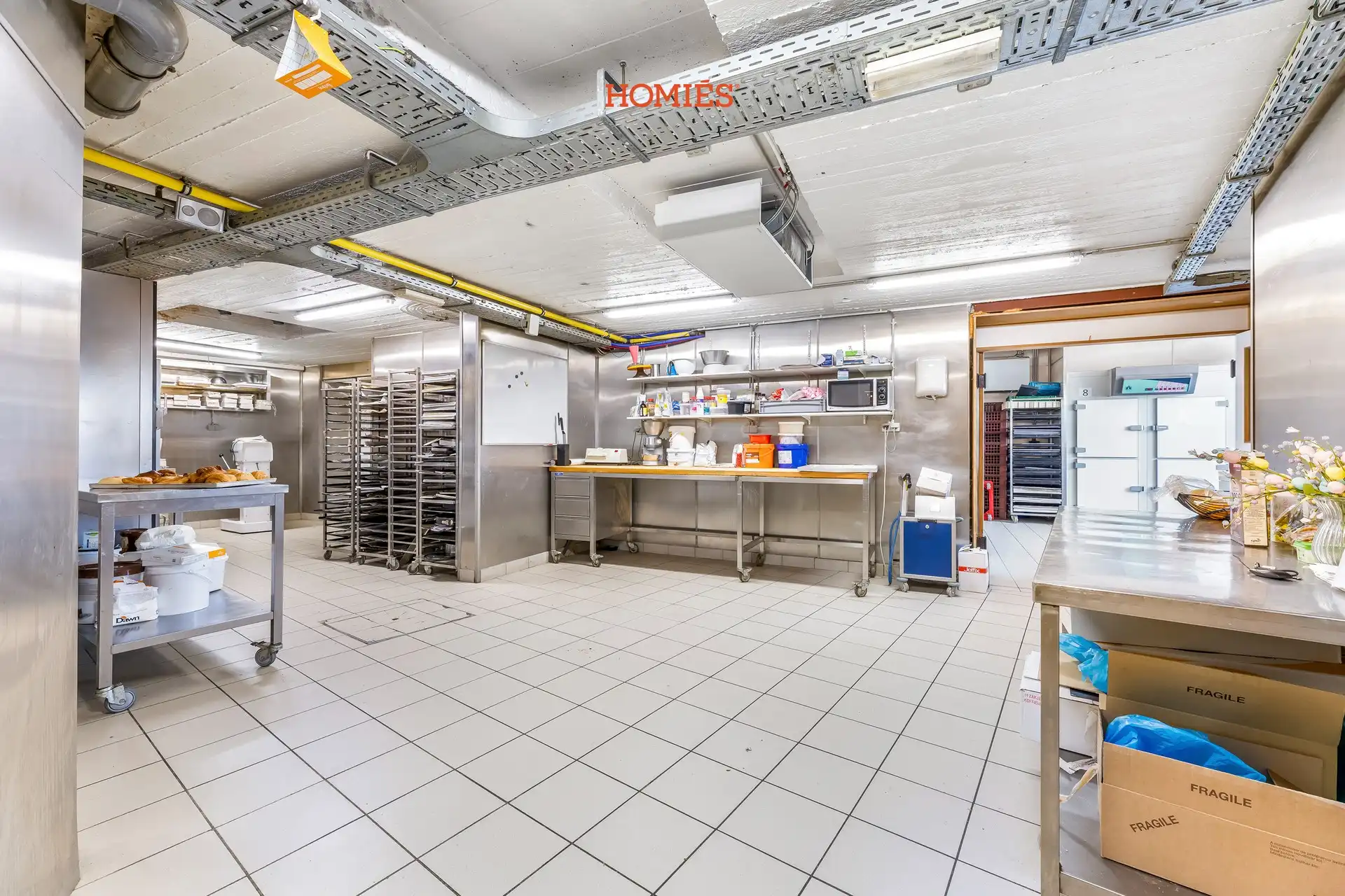 Volledig uitgeruste handelsruimte op strategische locatie foto 8