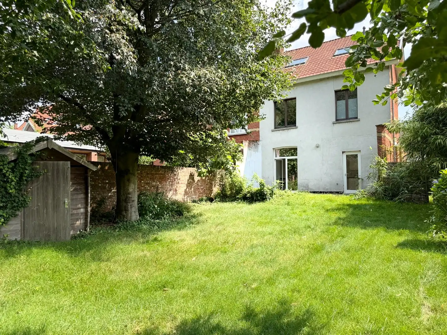 Charmante halfopen woning met Westtuin in een gegeerde woonwijk aan de Basiliek van Edegem! foto 15
