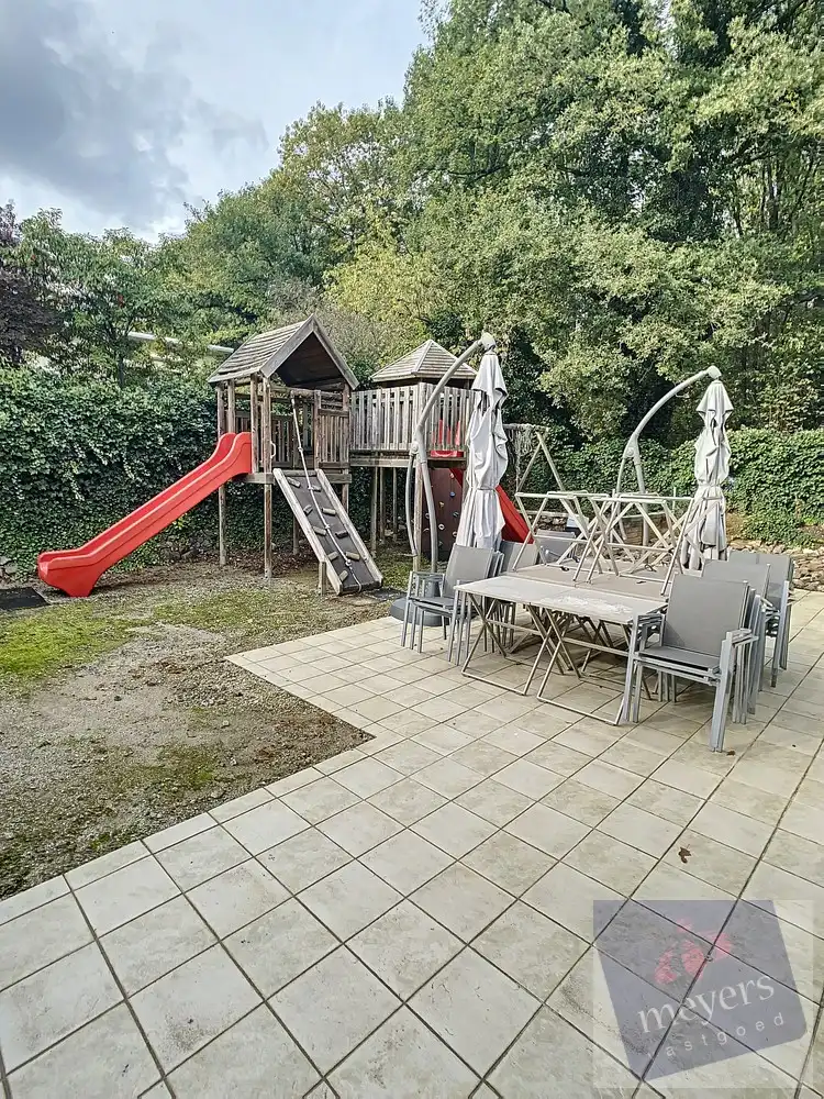 Handelsruimte met woonst op zichtbare ligging in Koersel foto 13