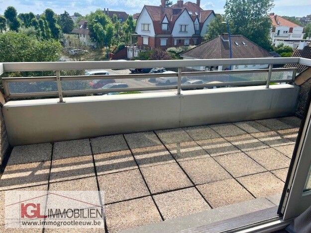 Prachtige Duplex appartement met zonnig terras & staanplaats te koop in Sint-Idesbald foto 12