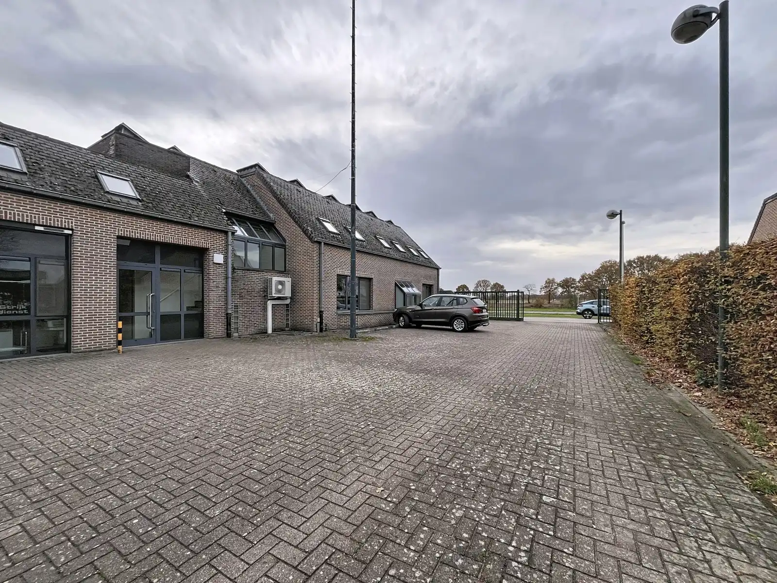 Vlot bereikbare kantoorruimtes in Kinrooi.  foto 15