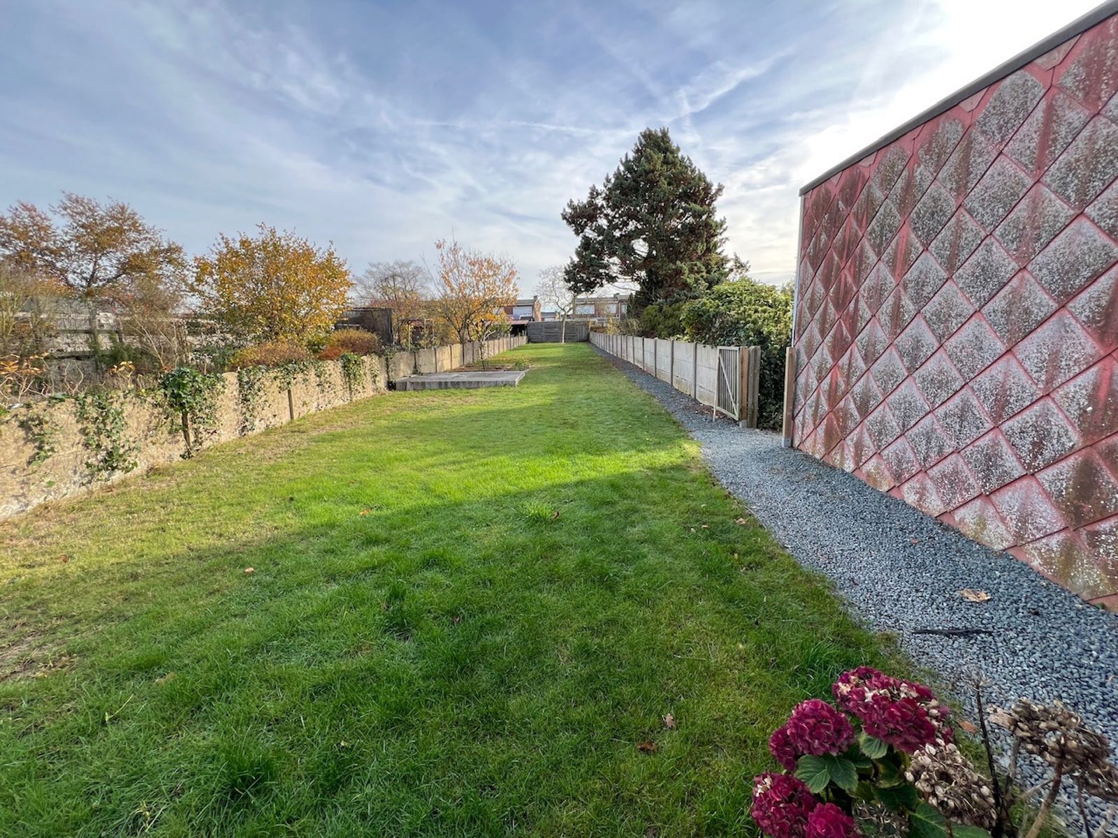 Instapklare woning met 3 slpk en toffe tuin foto 2