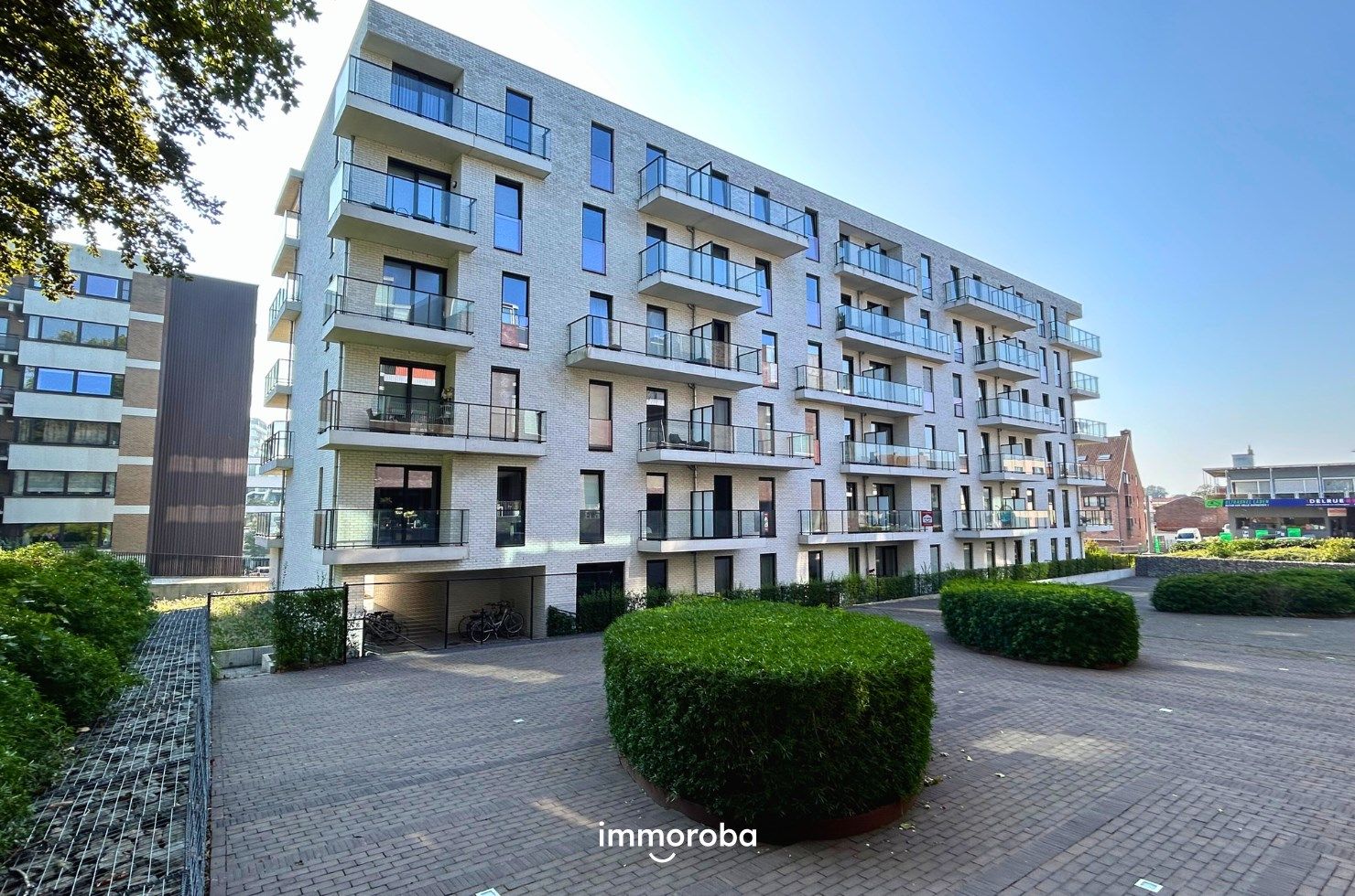 Instapklaar nieuwbouwppartement TE  KOOP in het centrum van Waregem!  foto {{pictureIndex}}