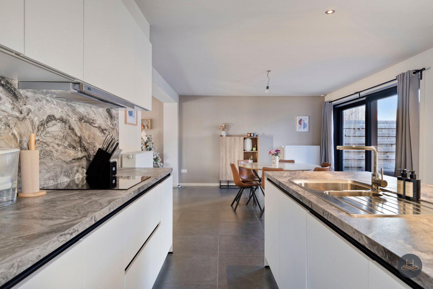 Recent gerenoveerde woning met 3 slaapkamers en ruime tuin foto 12