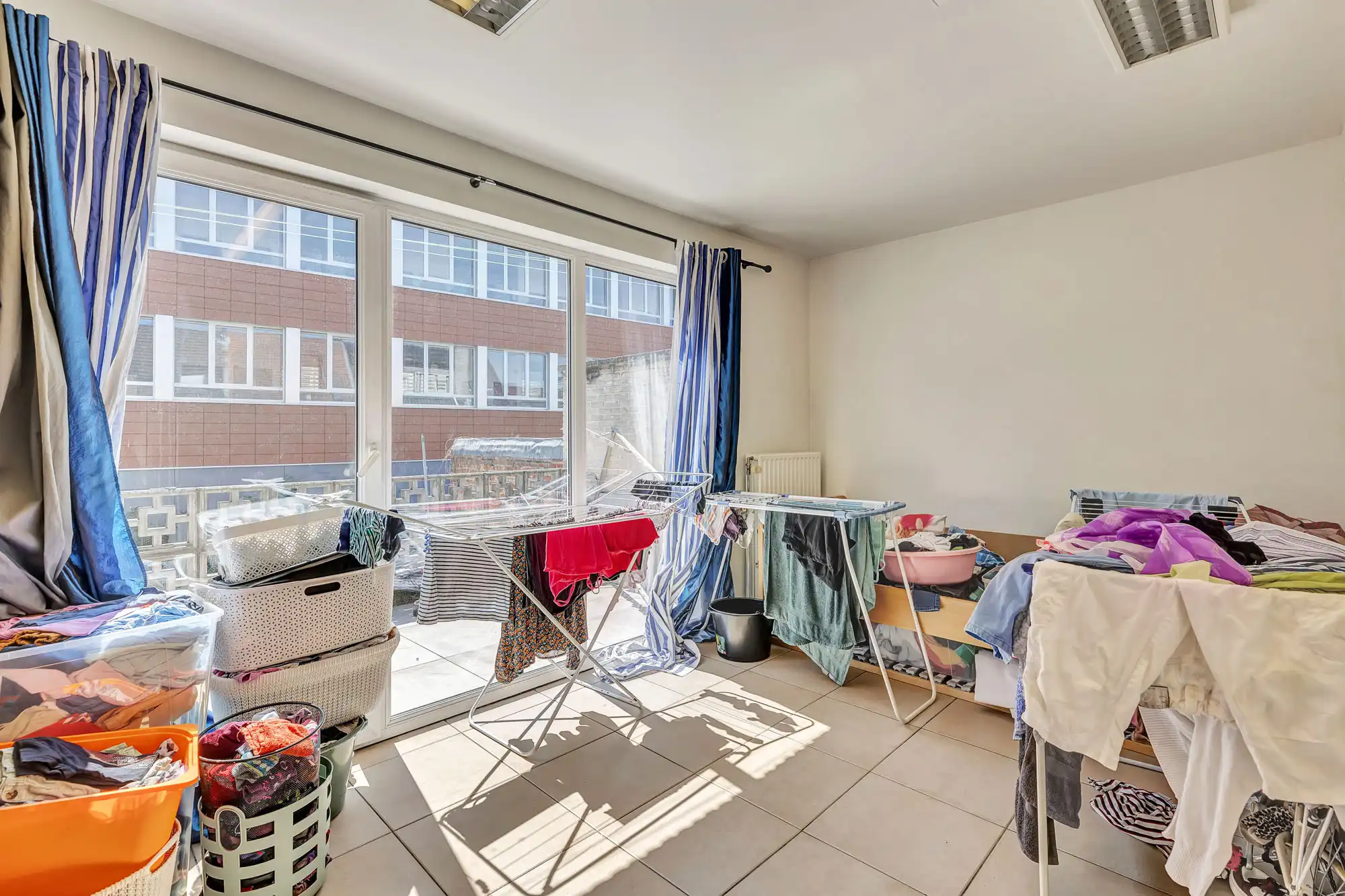 Commercieel gelijkvloers met ruim appartement foto 20