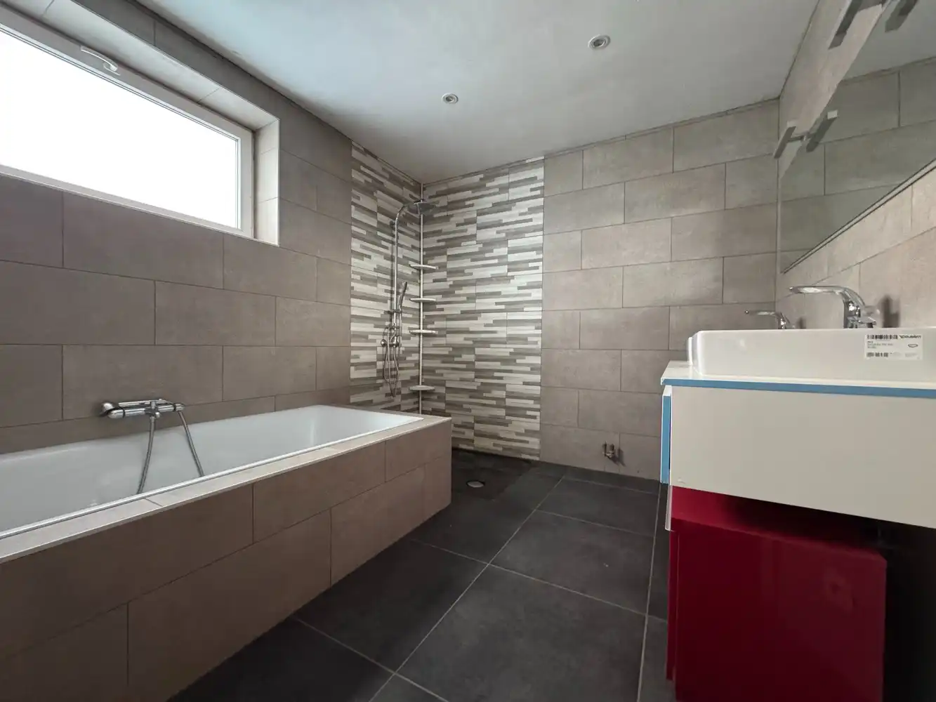 Te renoveren woning op een mooi perceel van 9a78ca foto 15