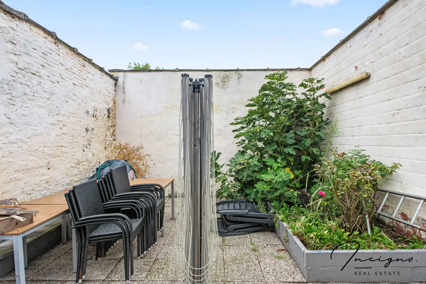 Op te frissen rijwoning met 4 slaapkamers & stadskoer foto 17