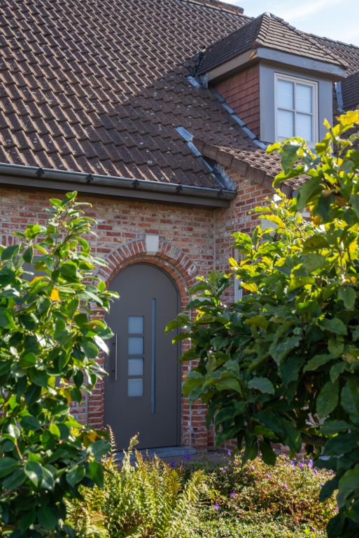 Charmante halfopen woning te Roeselare foto 2