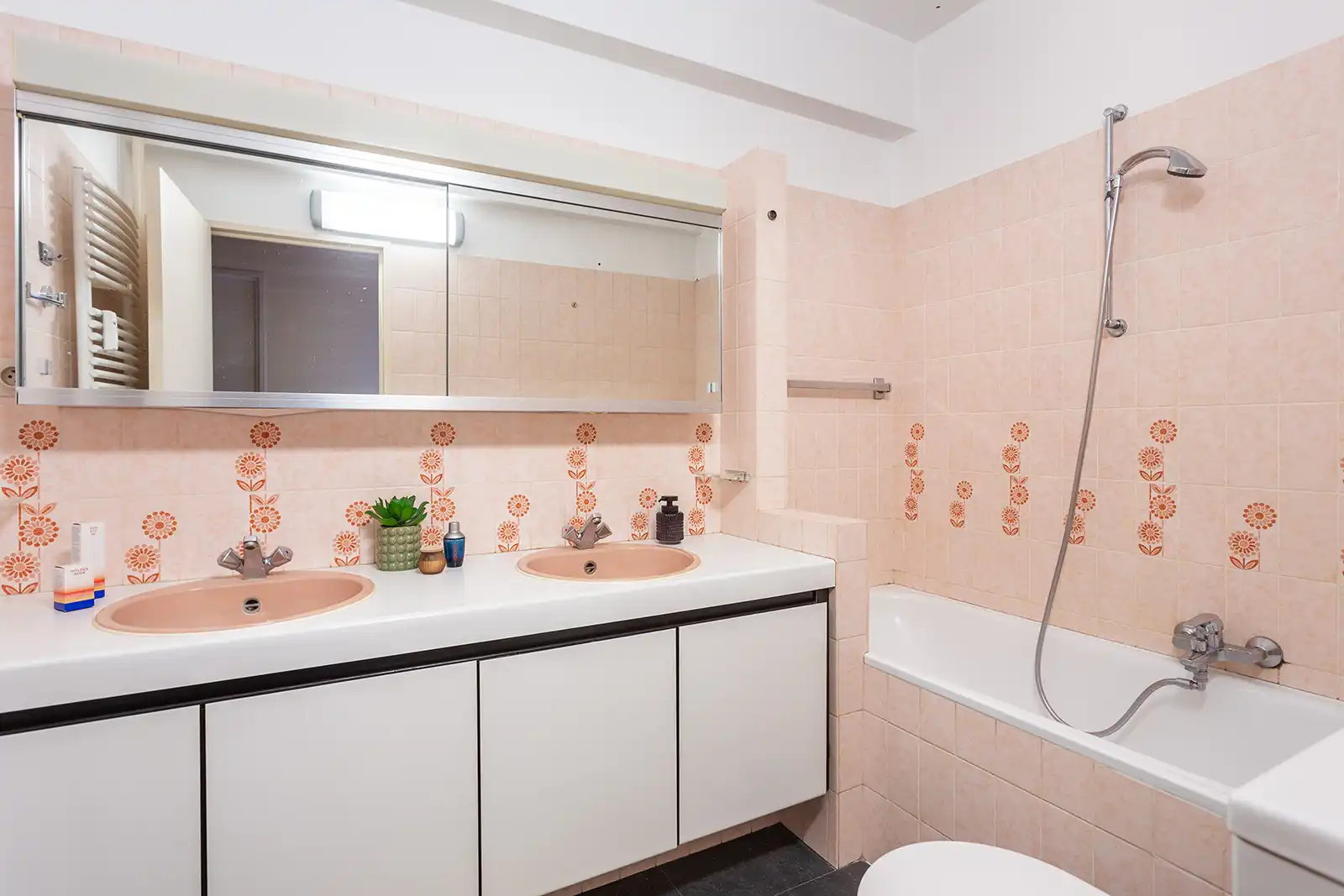 Ruim hoekappartement met 3 slaapkamers foto 23