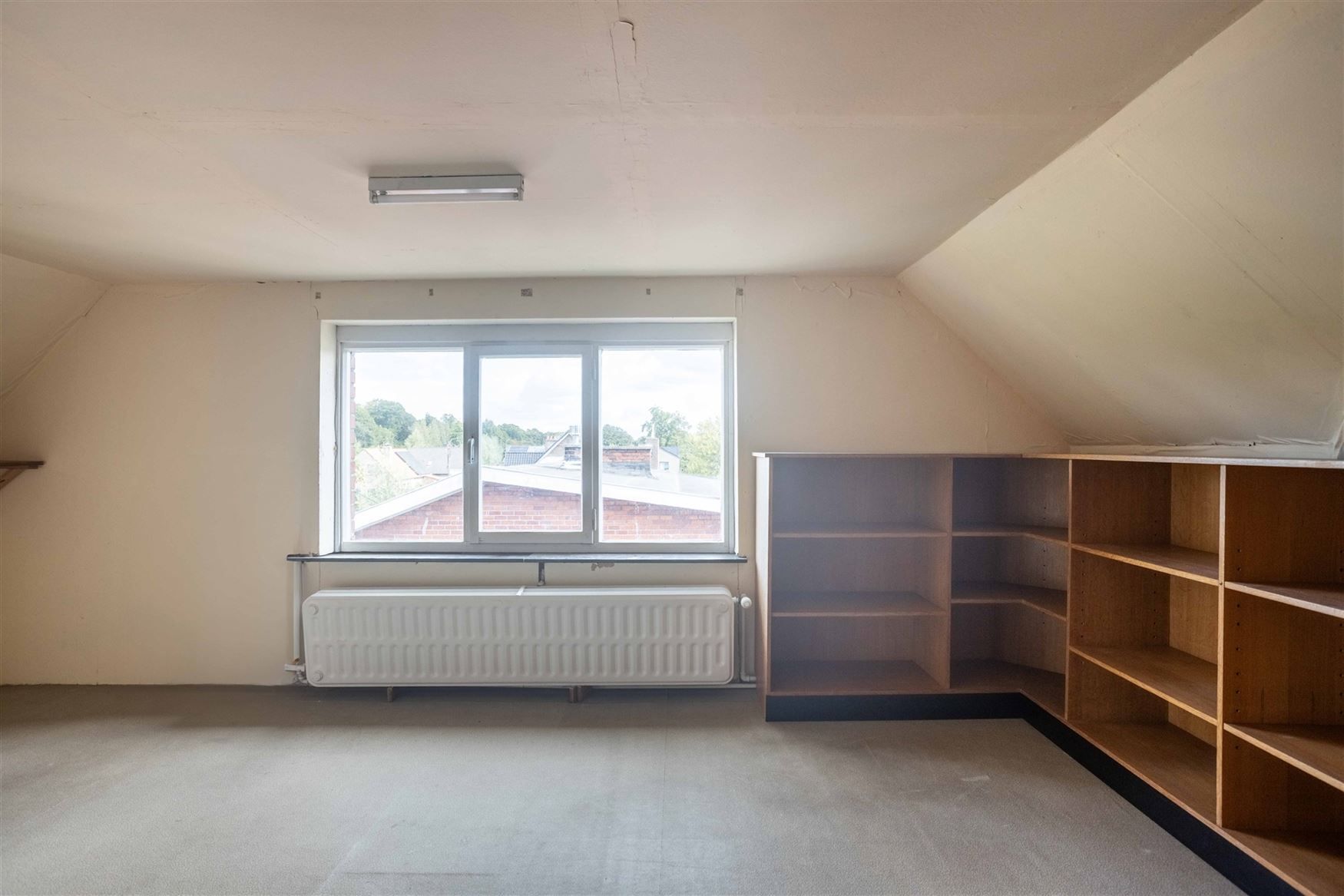 Ruime halfopen bebouwing met zuidgerichte tuin te Destelbergen. foto 14