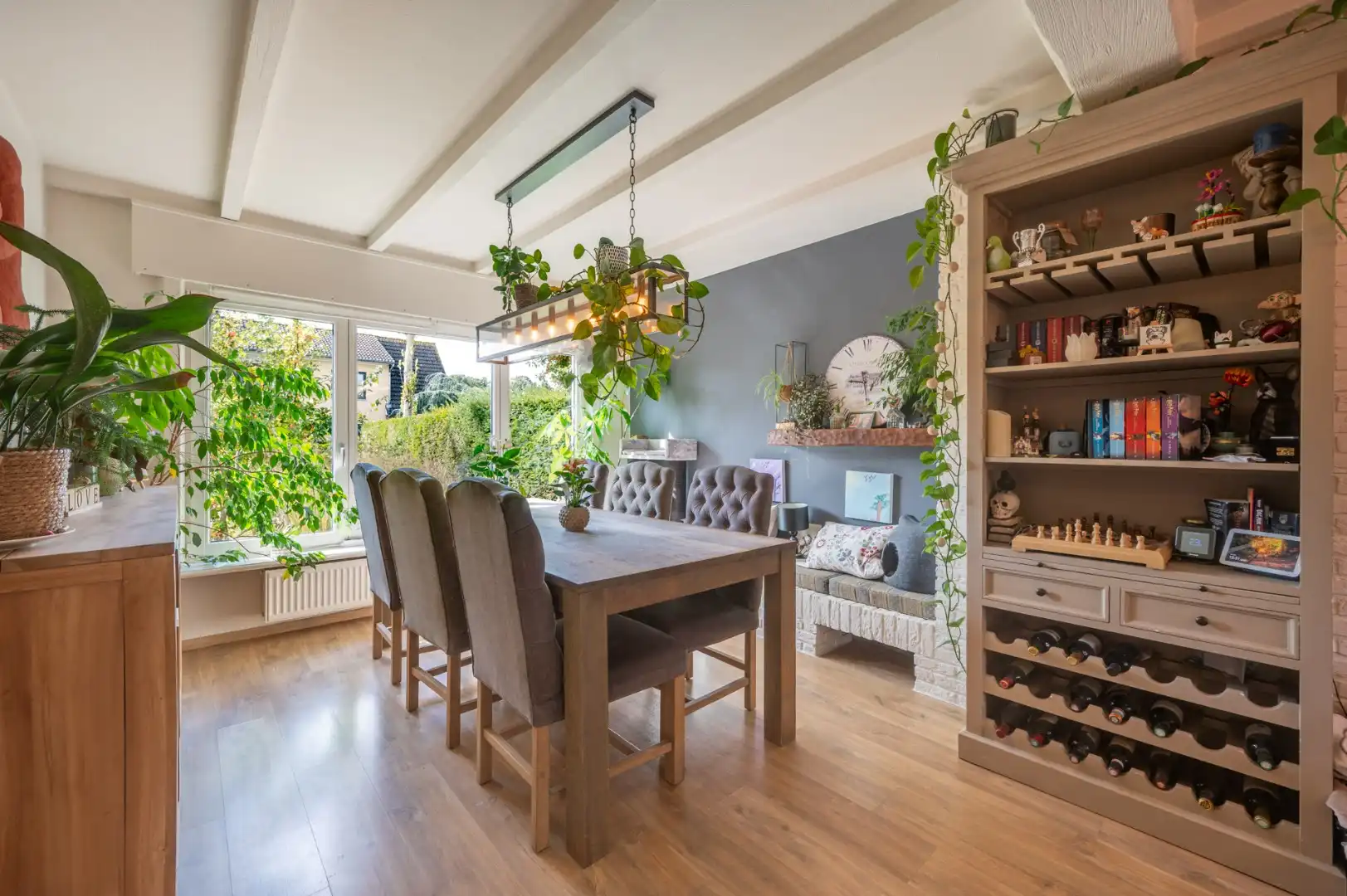 Instapklare gezinswoning met gezellige tuin op leuke ligging! foto 3