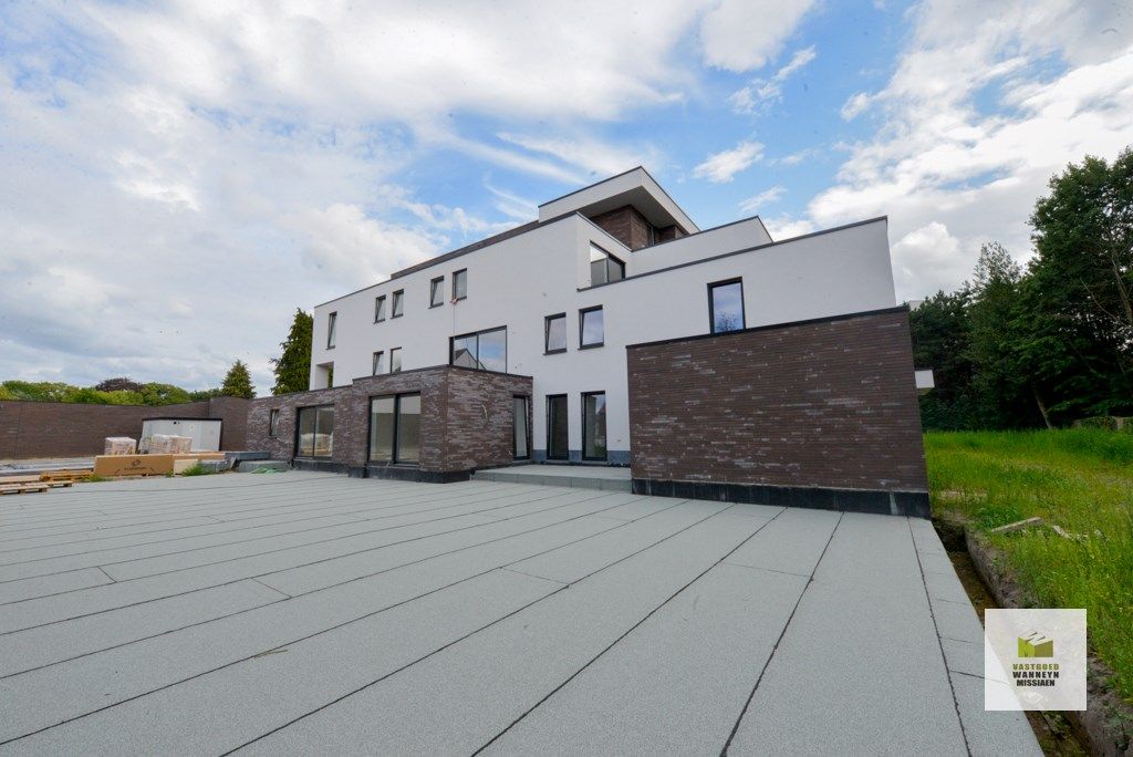 Residentie Artésan, ruime & luxueuze appartementen in centrum Beernem foto {{pictureIndex}}