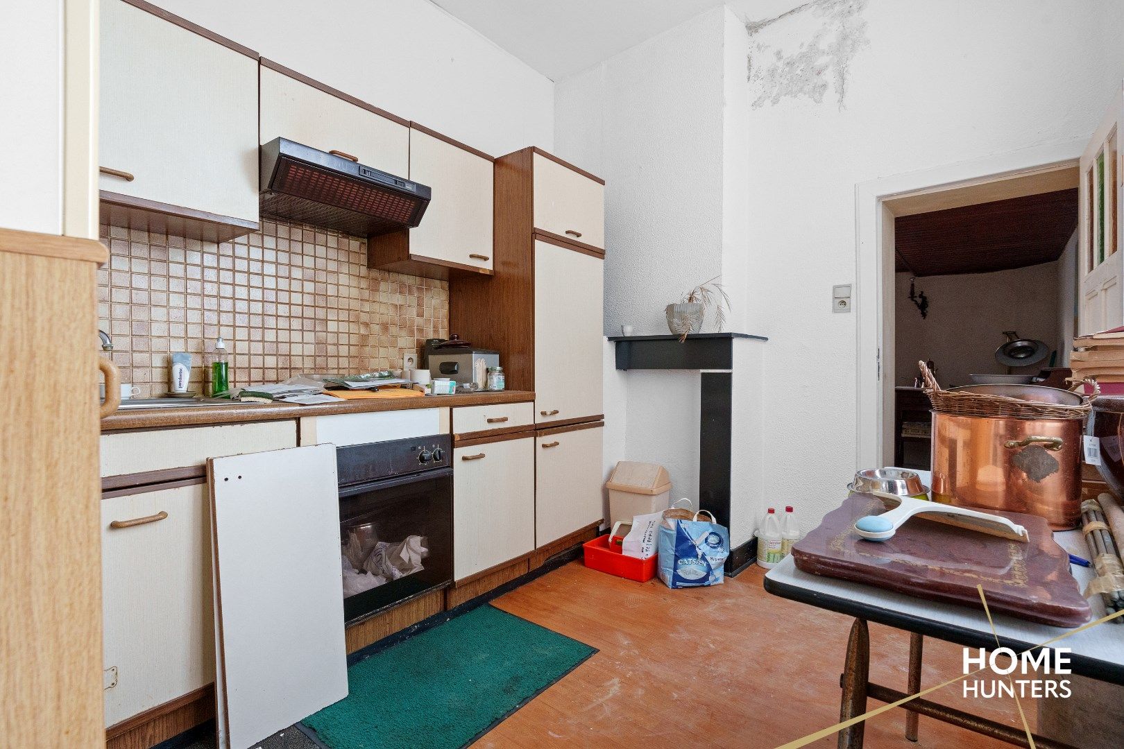 Te renoveren woning in het historische stadscentrum van Ieper foto 11