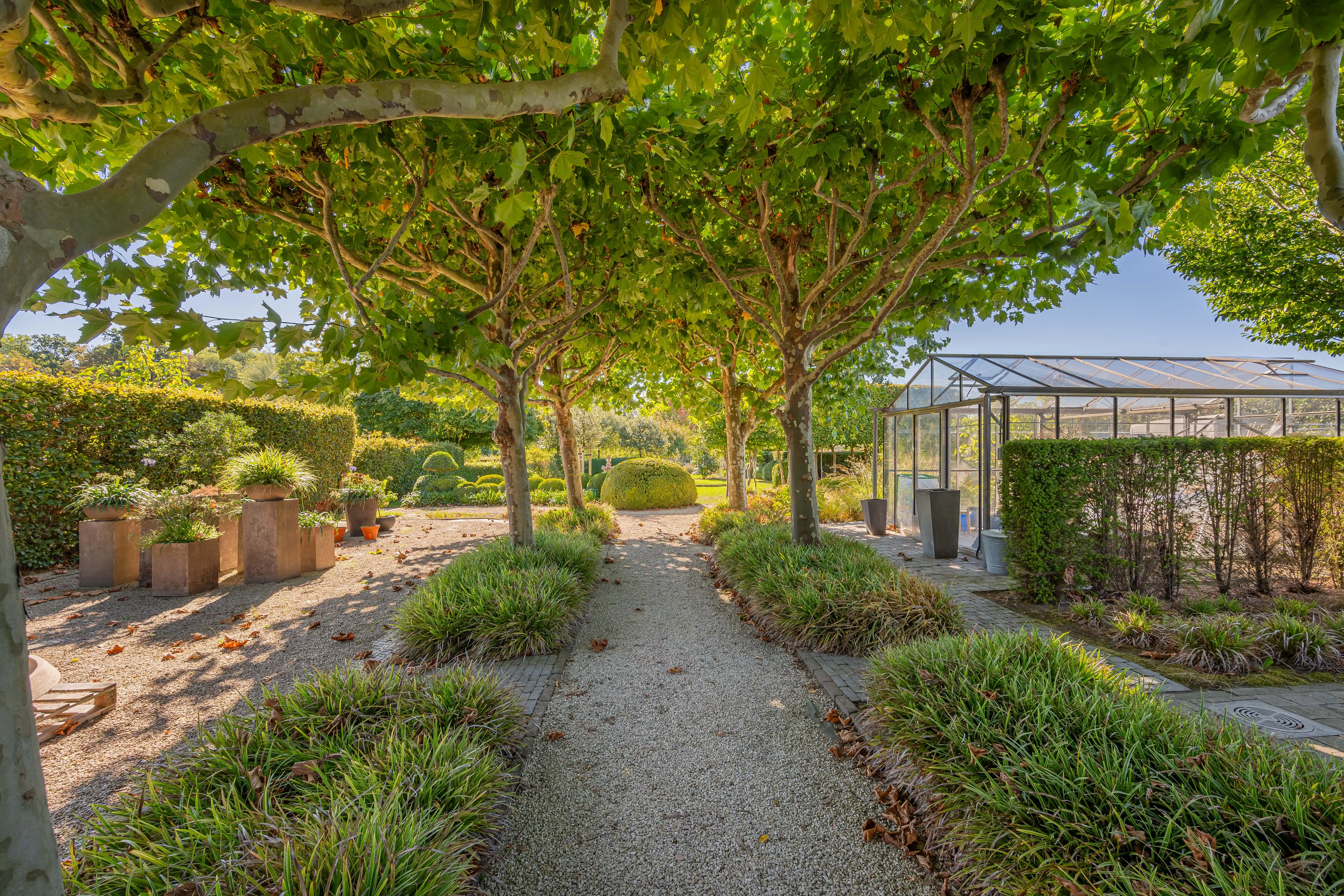 Sublieme en multifunctionele eigendom met exclusieve tuin foto 61