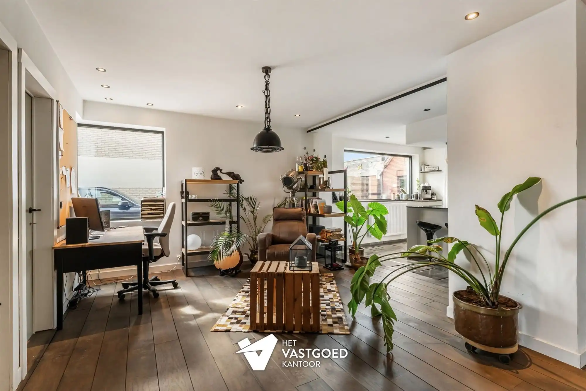 STIJLVOLLE GERENOVEERDE WONING GELEGEN OP EEN MOOI UITGESTREKT PERCEEL VAN 11A 64CA TE BEVERLO foto 7