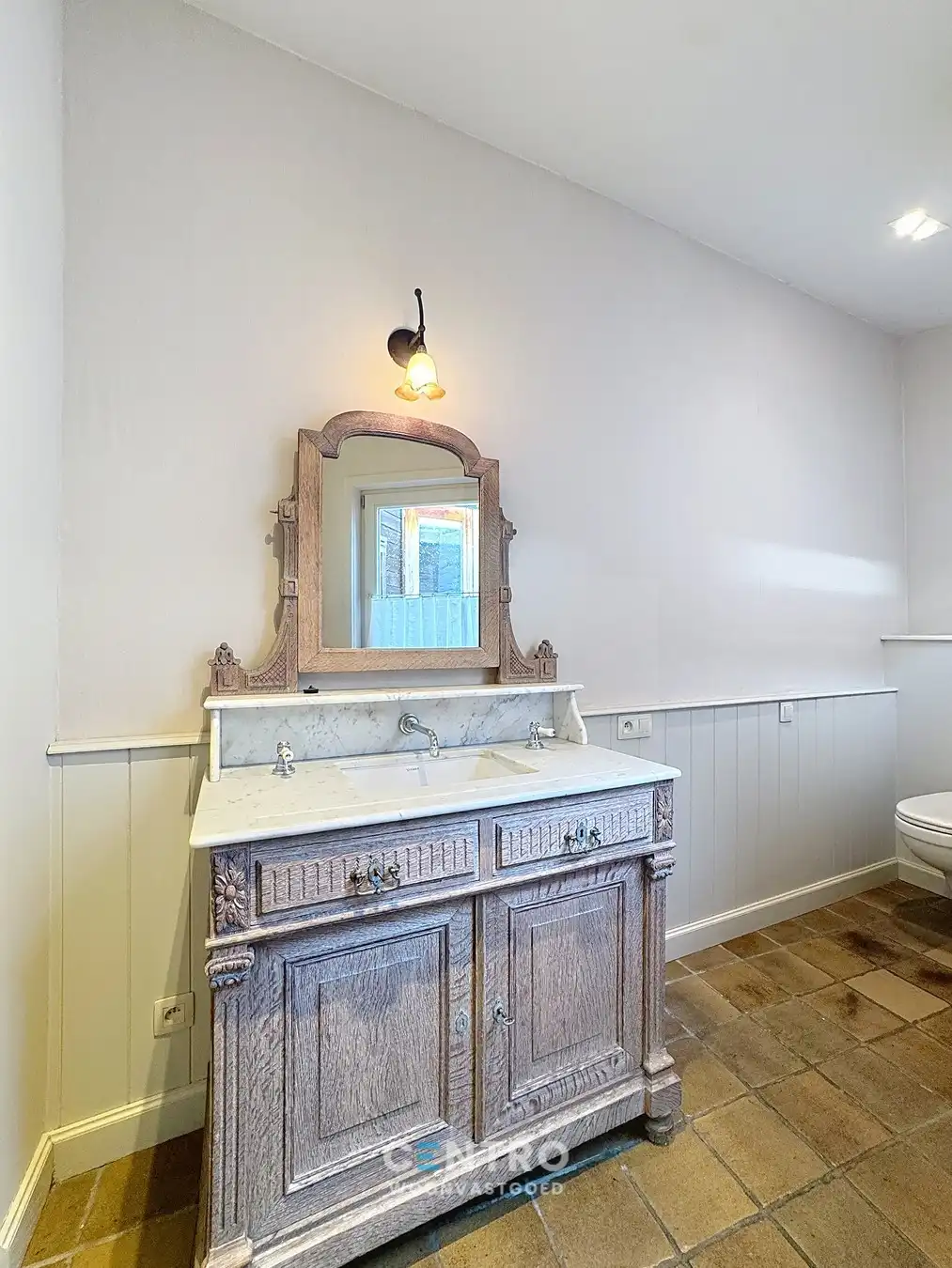 CHARMANTE woning in het Guido Gezellekwartier te Brugge! foto 10