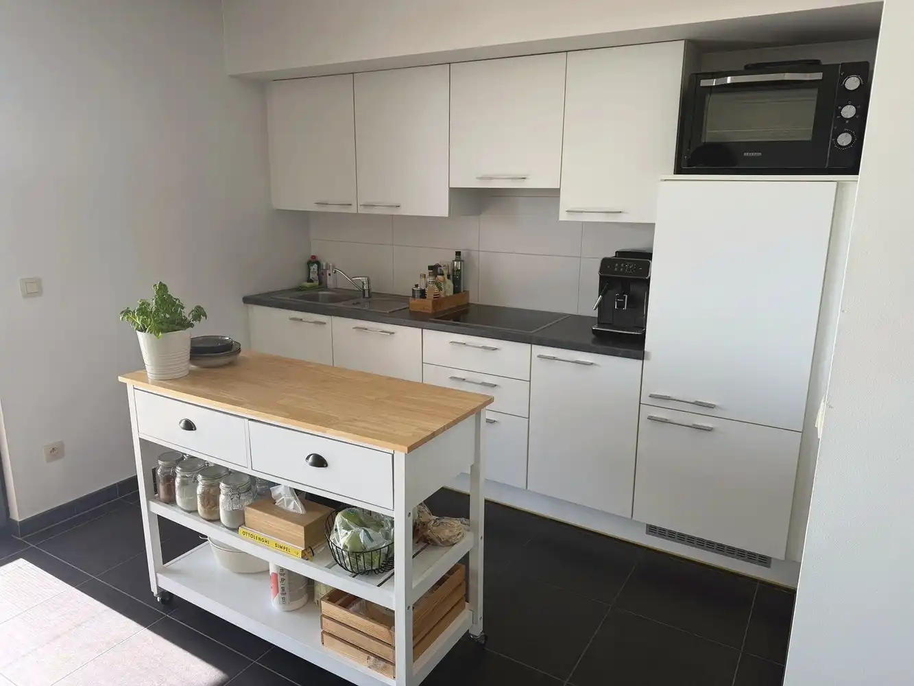 Modern appartement met 2 slaapkamers, garage en ideale ligging in het hart van Hasselt! Te huur voor een comfortabele levensstijl. foto 5
