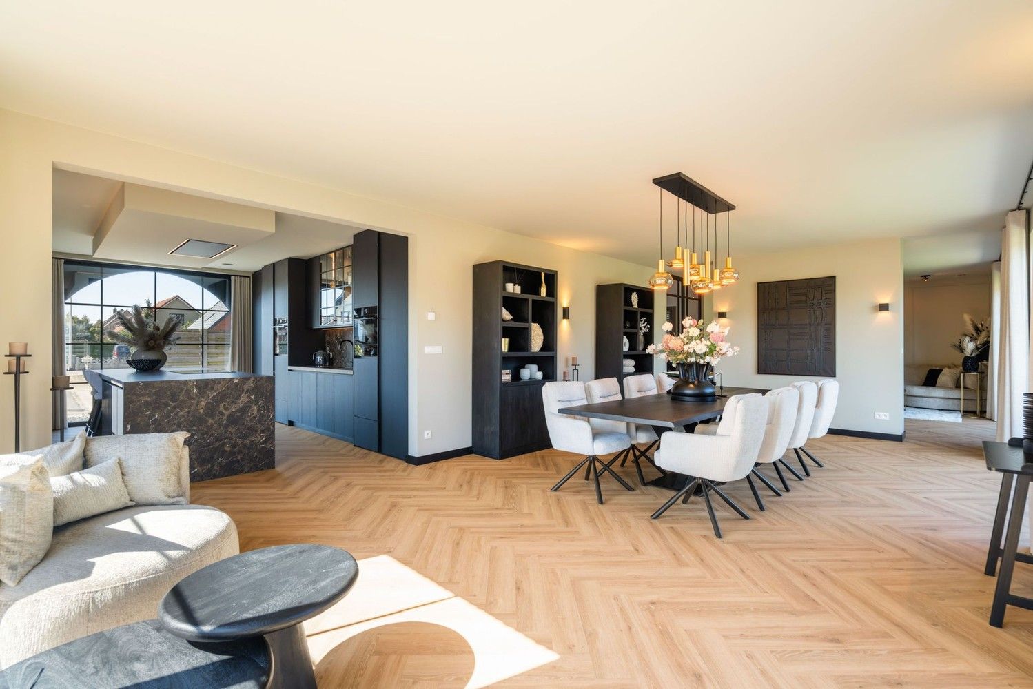 Prachtig luxueuze villa met hoogwaardige materialen in een doodlopende straat te Achel foto 9