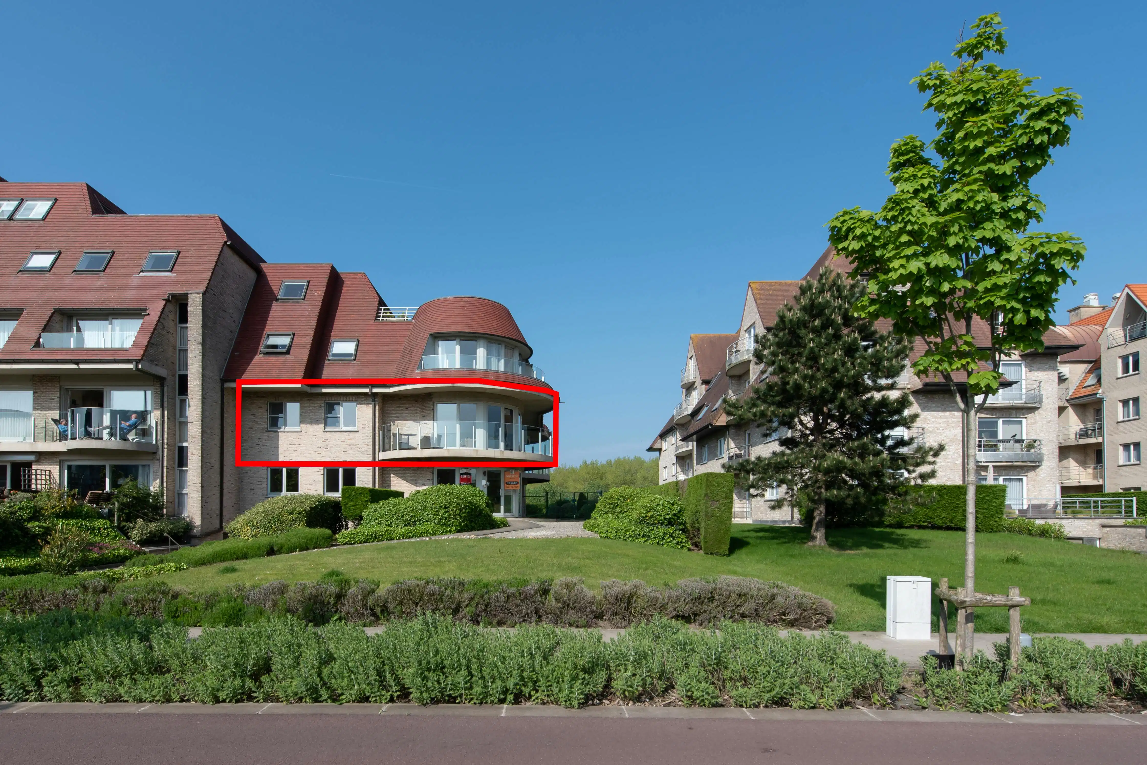 Lichtrijk hoekappartement met 2 slaapkamers en terras foto 13