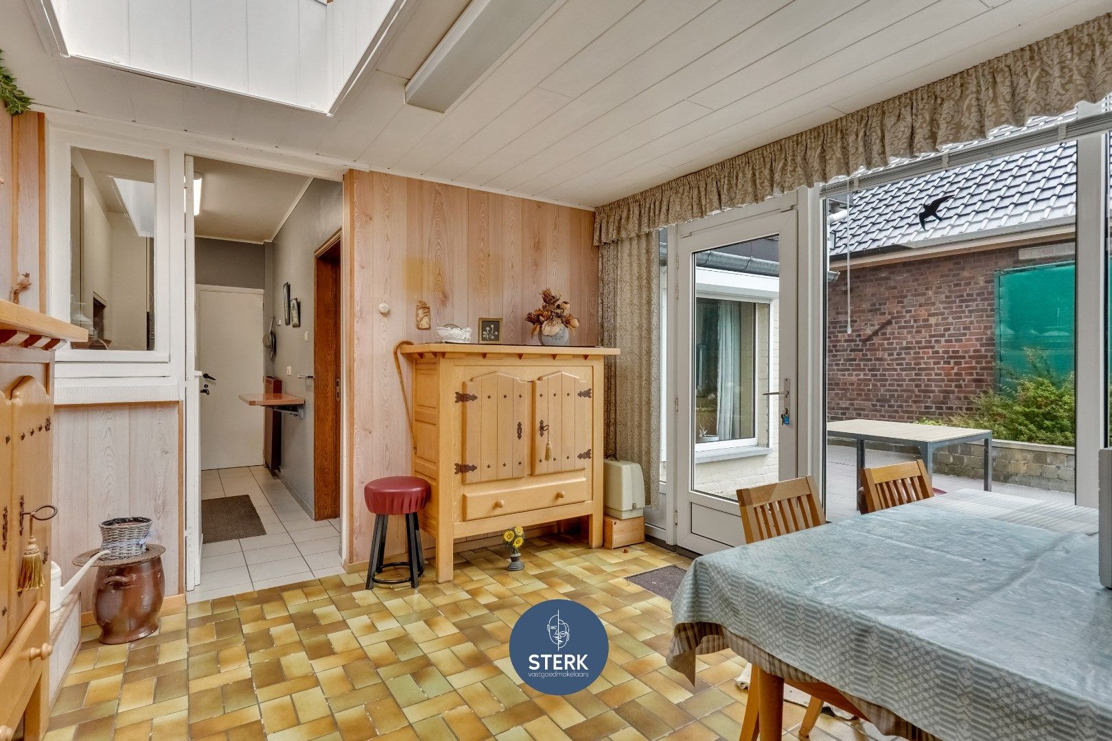 OP TE KNAPPEN GEZINSWONING MET VEEL CHARME TE EIGENBILZEN !  foto 13
