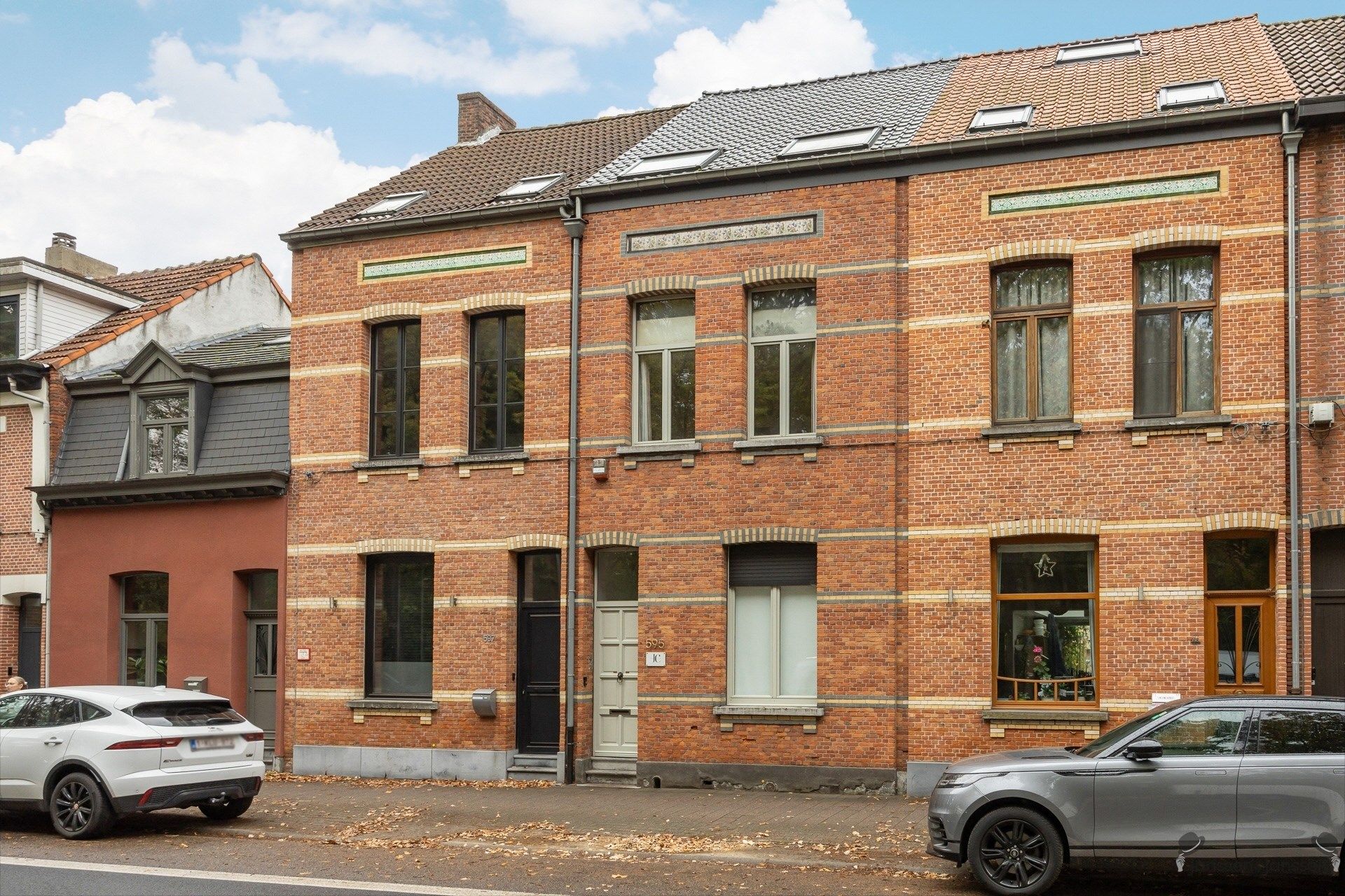 Charmante, instapklare woning met vernieuwde designkeuken, 4 slaapkamers en garage in hartje Brasschaat foto 28