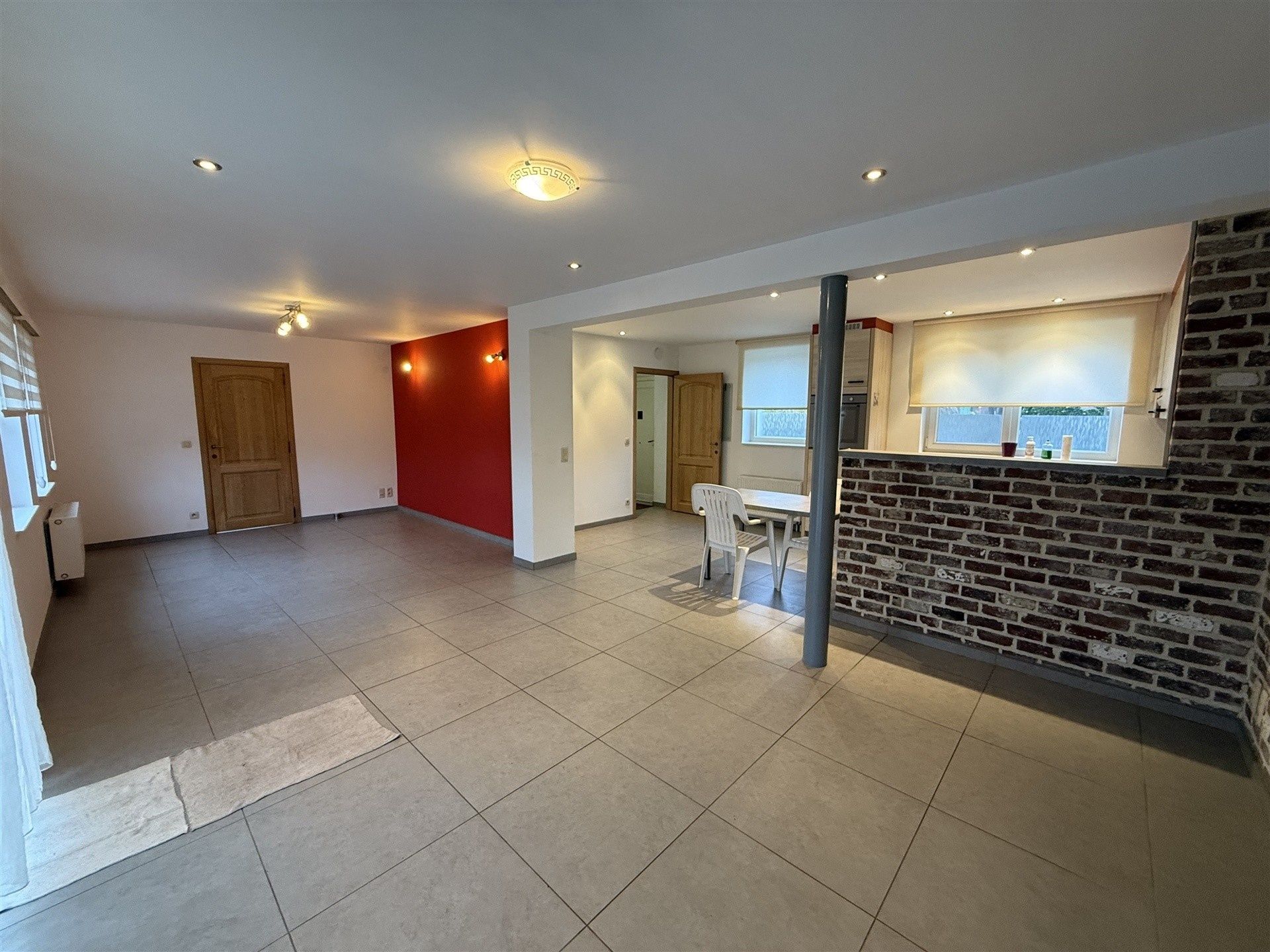 Landelijk gelegen driegevelwoning  foto 8