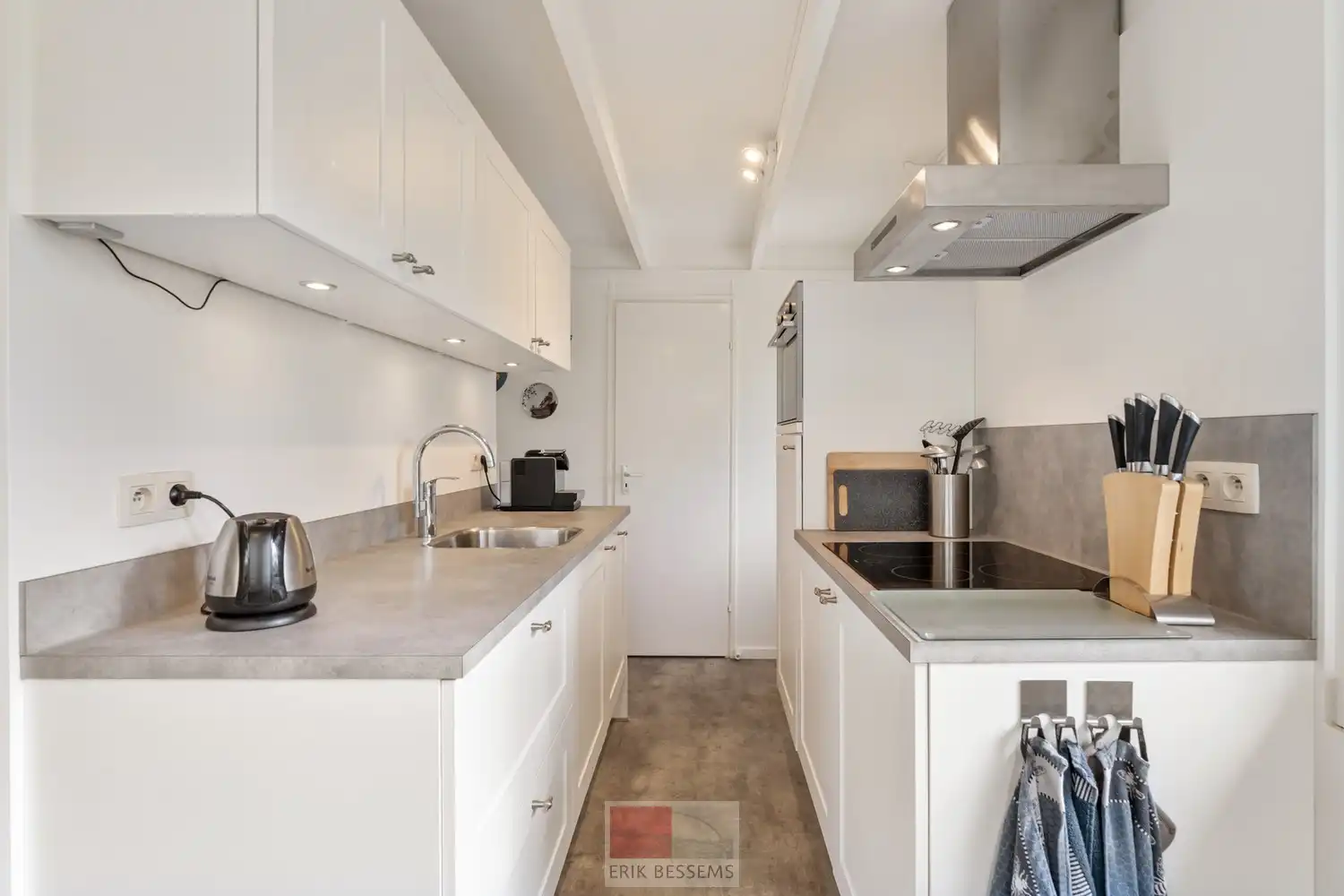 Prachtige, gelijkvloerse vakantiewoning op een toplocatie, vlak bij de grote vijver van de Sonnevijver. foto 4