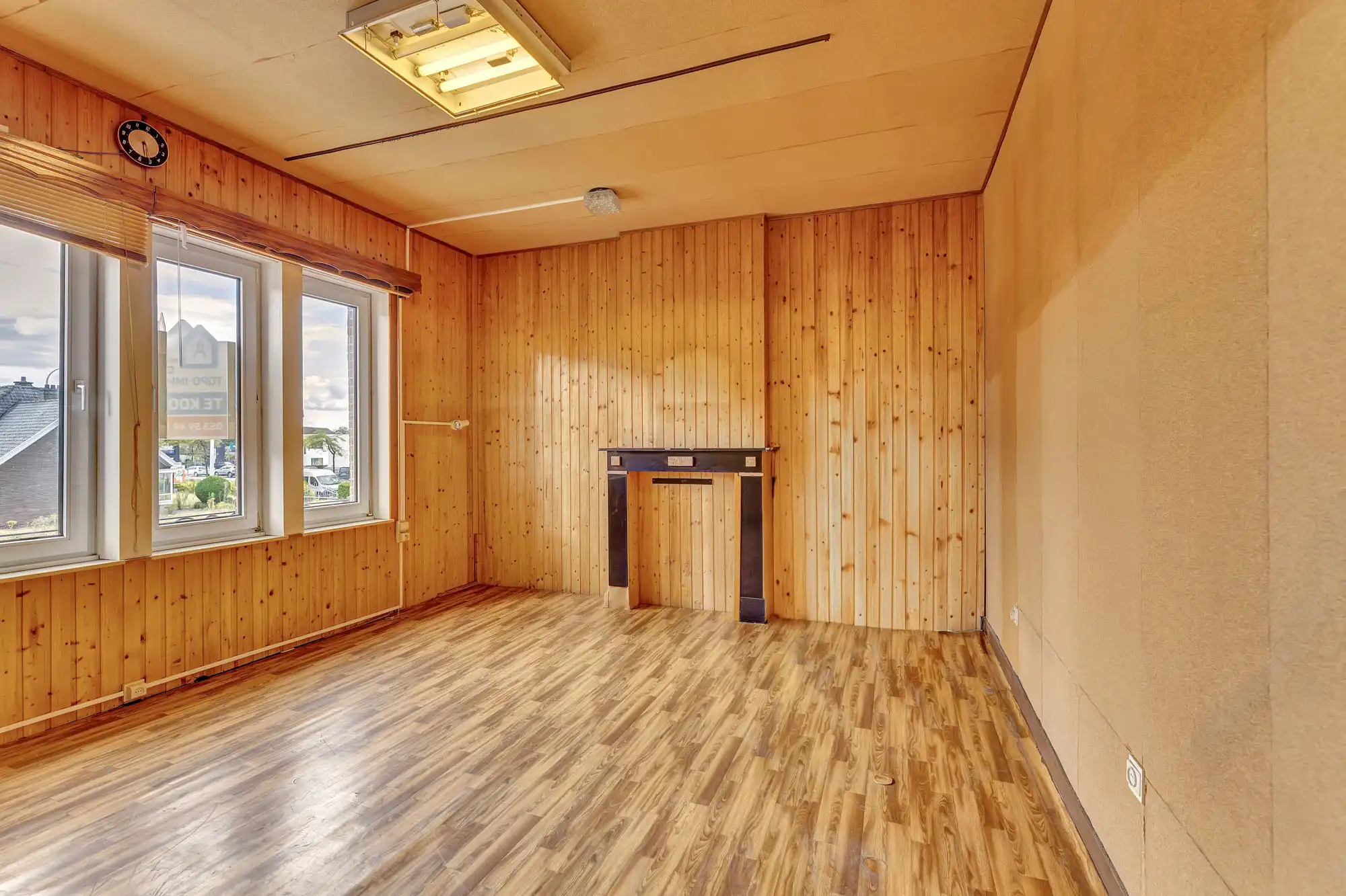 Ruime te renoveren woning nabij centrum Aalst foto 12