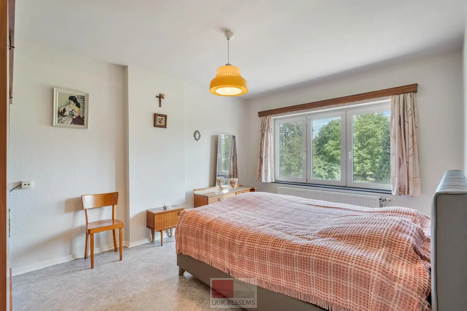 Leuke te renoveren woning met een bewoonbare oppervlakte van ca. 172 m², gelegen op een perceel van 485 m². foto 28