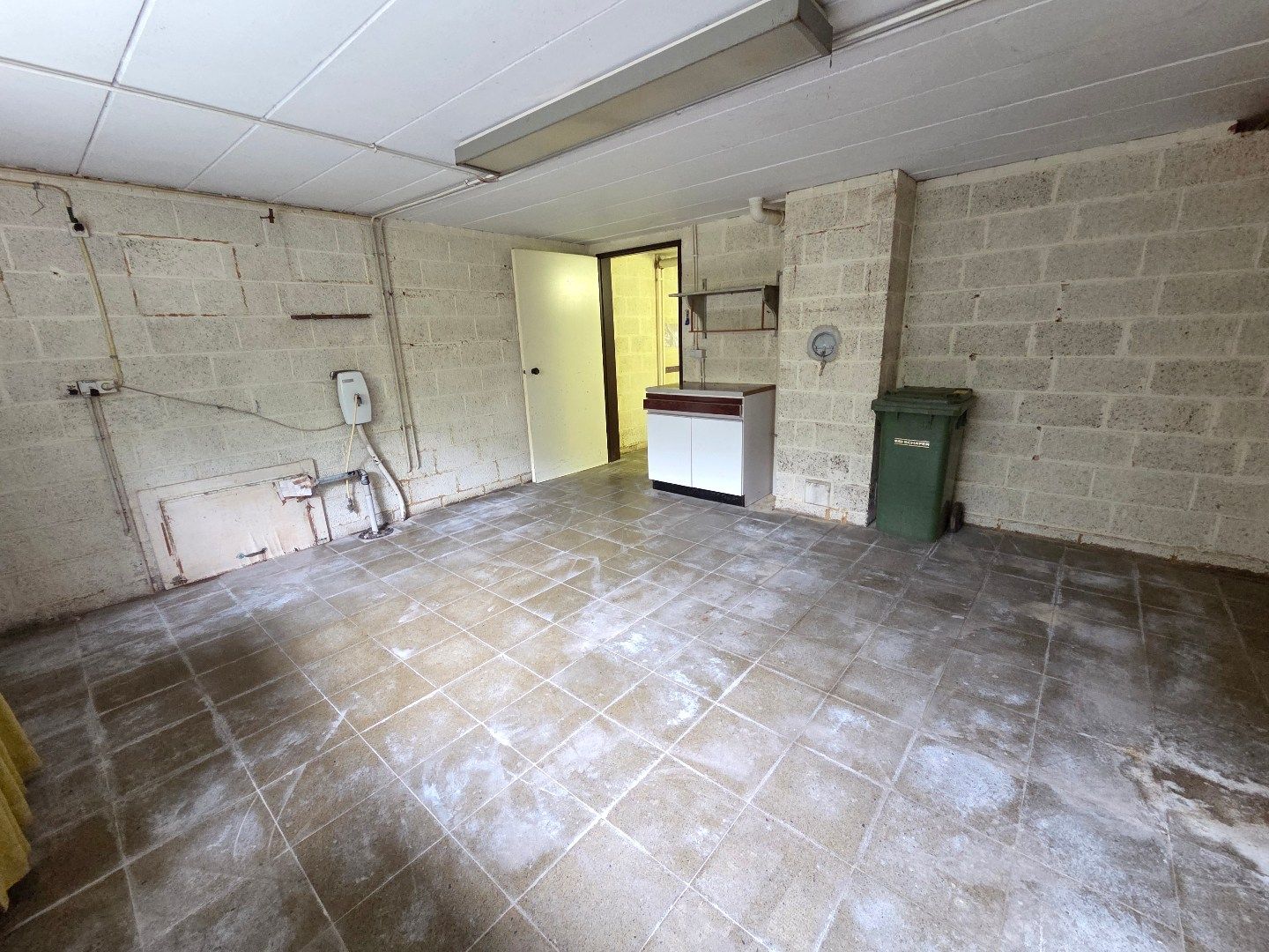 Ruime te renoveren woning met aanpalende gronden voor een totale oppervlakte van 12860 m²! foto 22