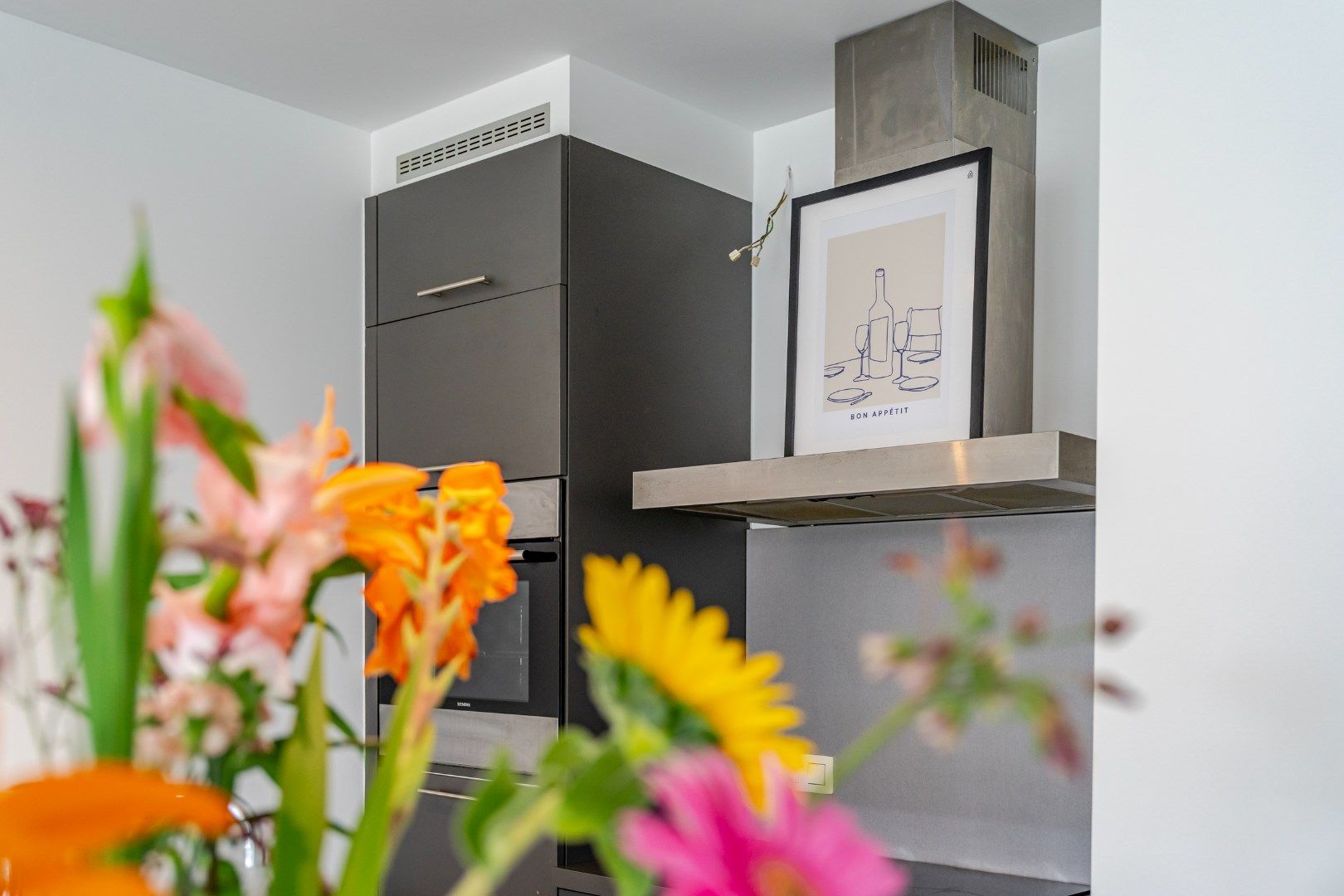 Recent 2-slaapkamerappartement (label A) op zeer gunstige ligging te Mariakerke foto 7