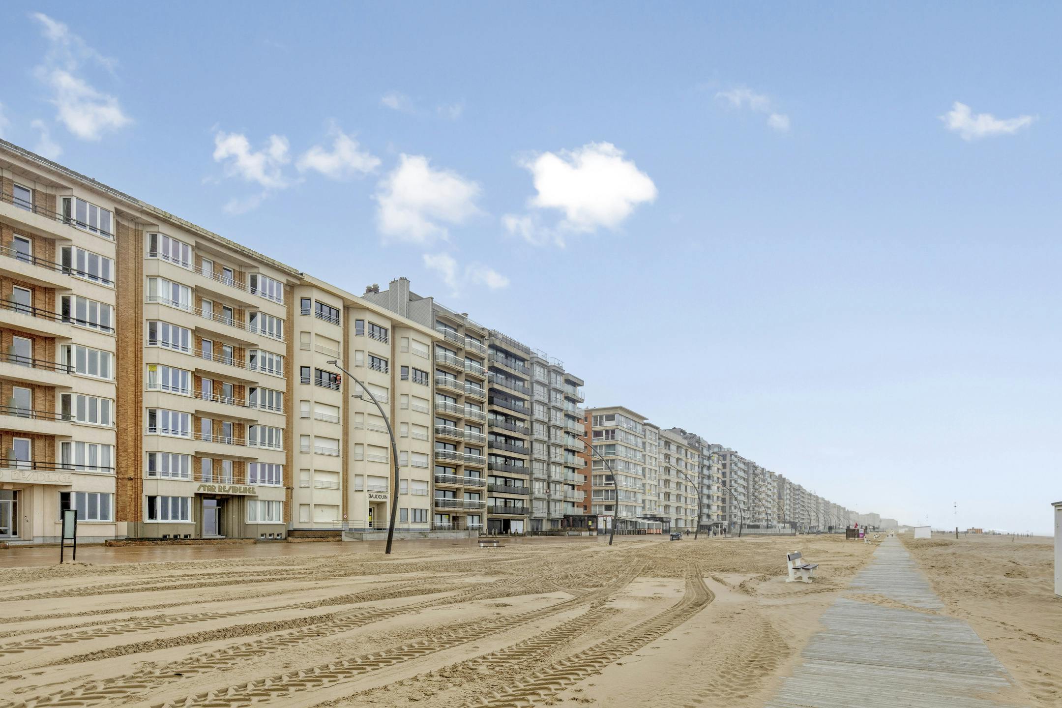 Appartement met 2 slaapkamers op de Zeedijk te De Panne foto 15