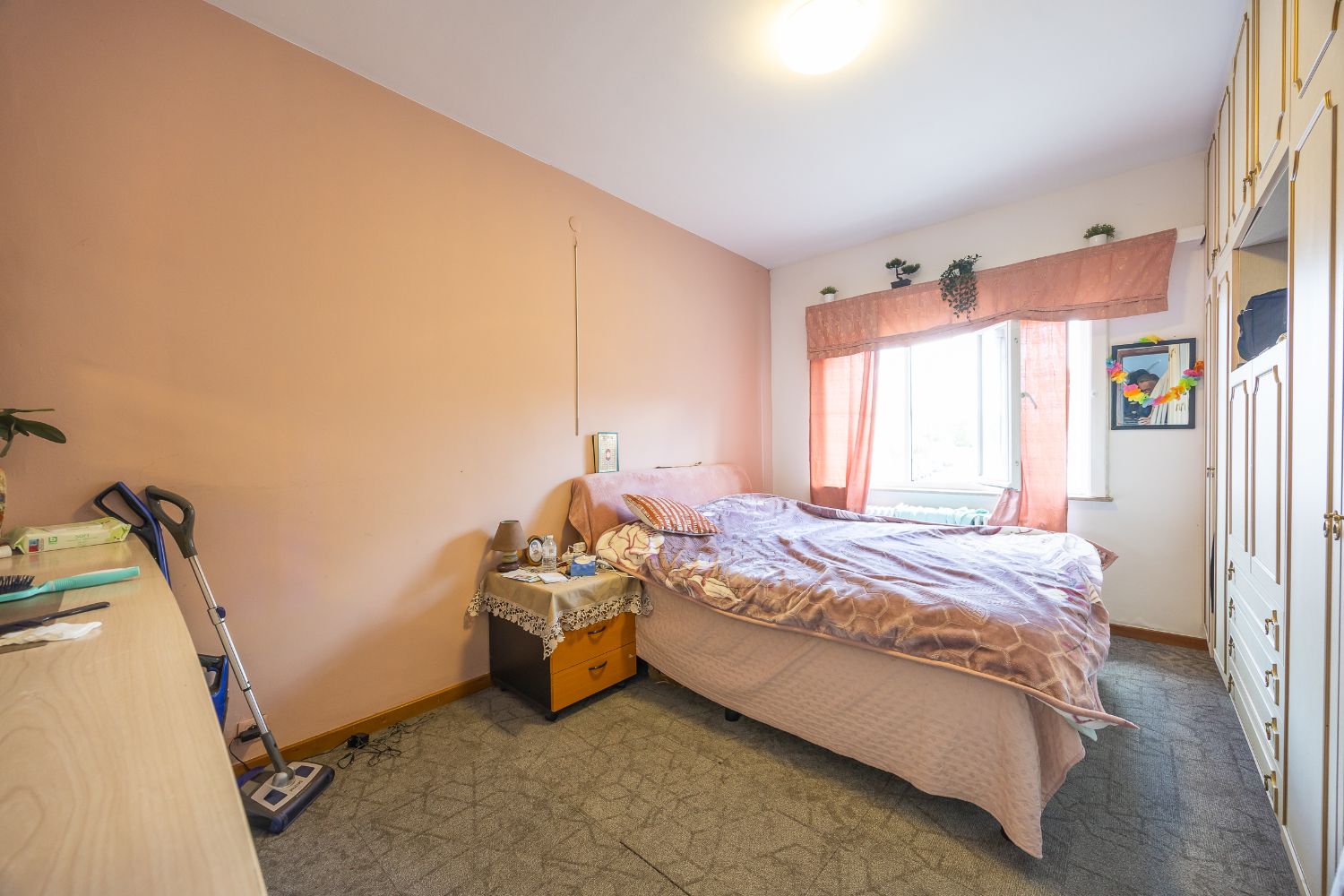 Ruim appartement met 5 garages foto 10
