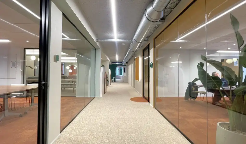 Kantoor te huur te Antwerpen in Deco Building foto 3