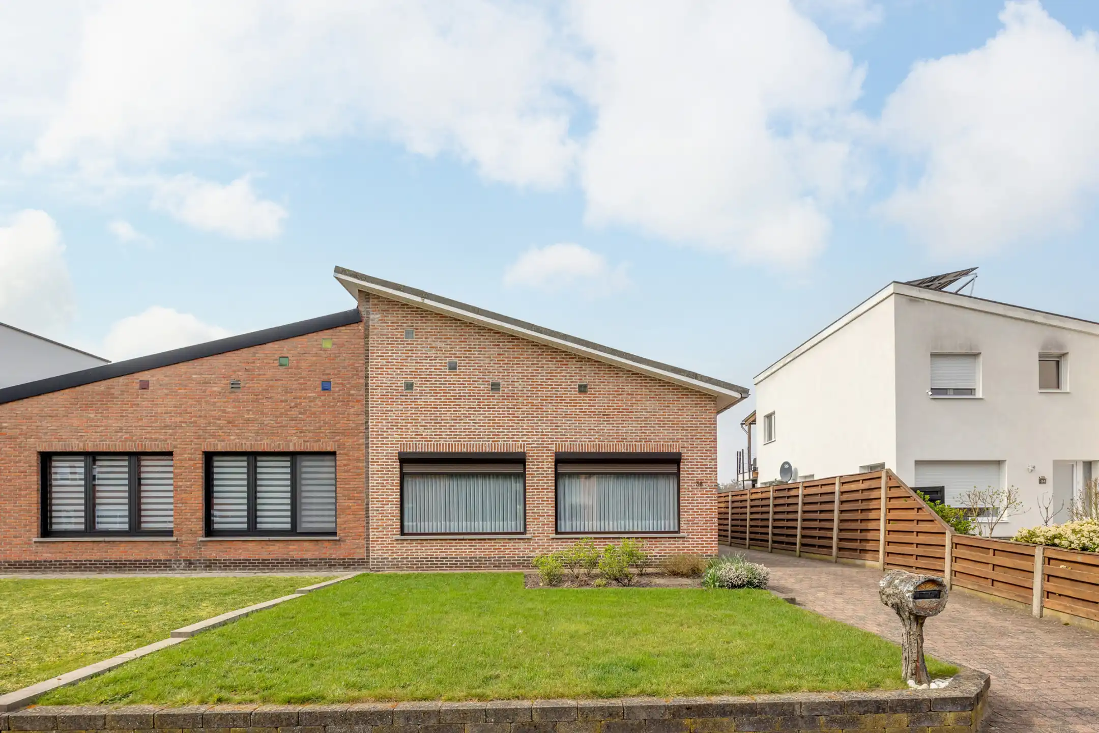 Te renoveren laagbouwwoning met 3 slpk te centrum Lichtaart! foto 30