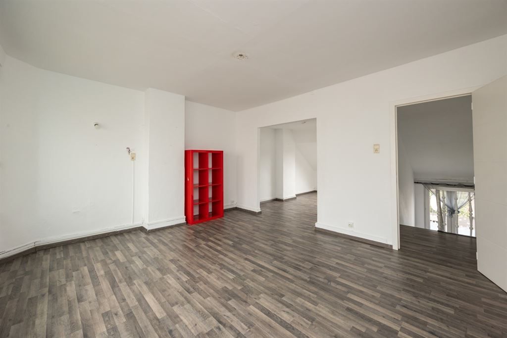 Ruime stadswoning met 4 slaapkamers foto 24