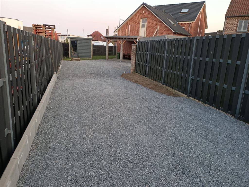 Gerenoveerde verrassend ruime vrijstaande woning foto 10