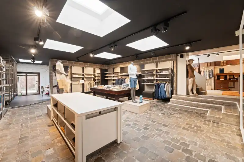 Exclusieve handelsopportuniteit op topligging in Roeselare ROESELARE – NOORDSTRAAT | RUIME HANDELSZAAK VAN >450 M² + ATELIER EN EXTRA RUIMTES foto 10