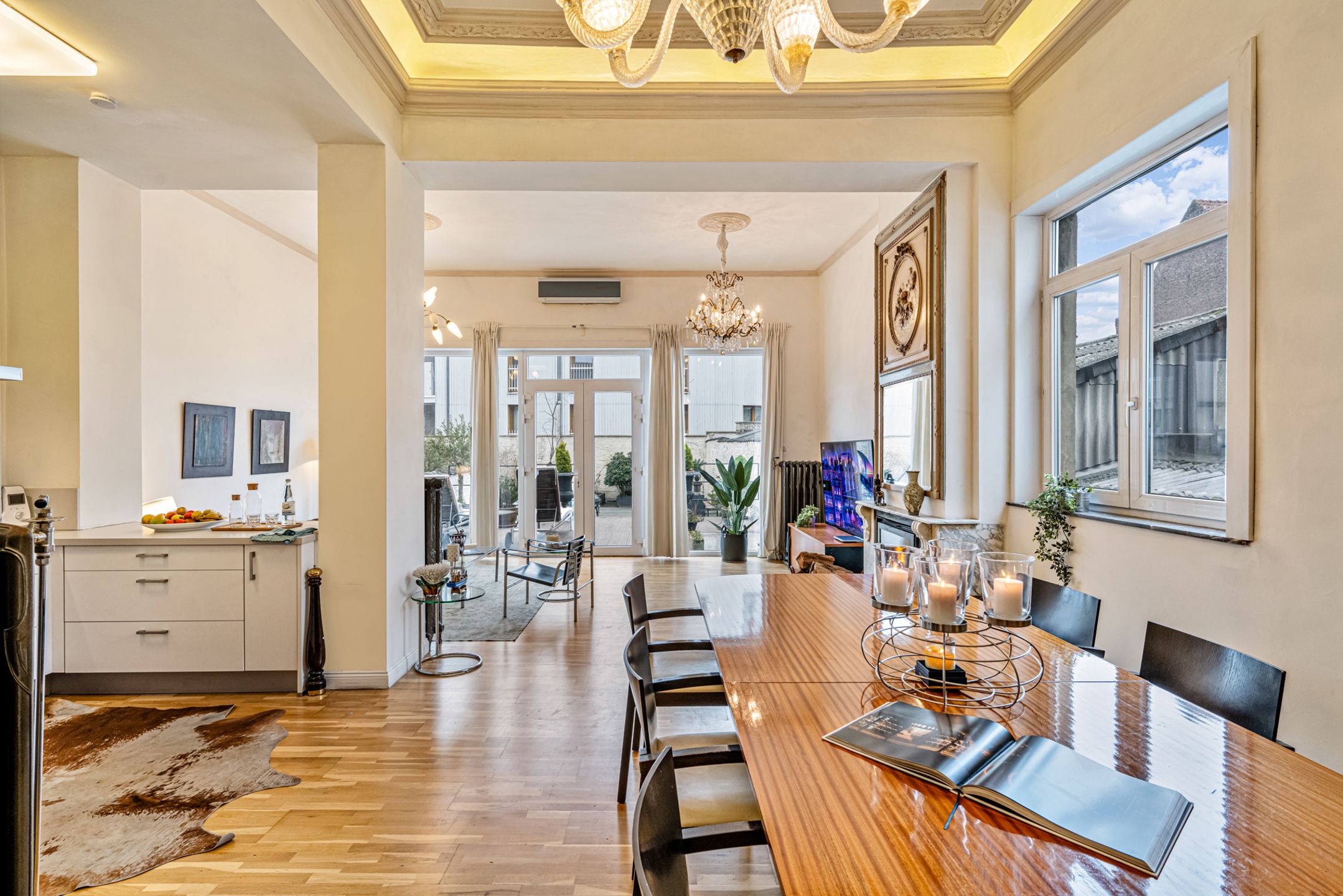Exclusief gerenoveerd herenhuis in hartje Brussel foto 6