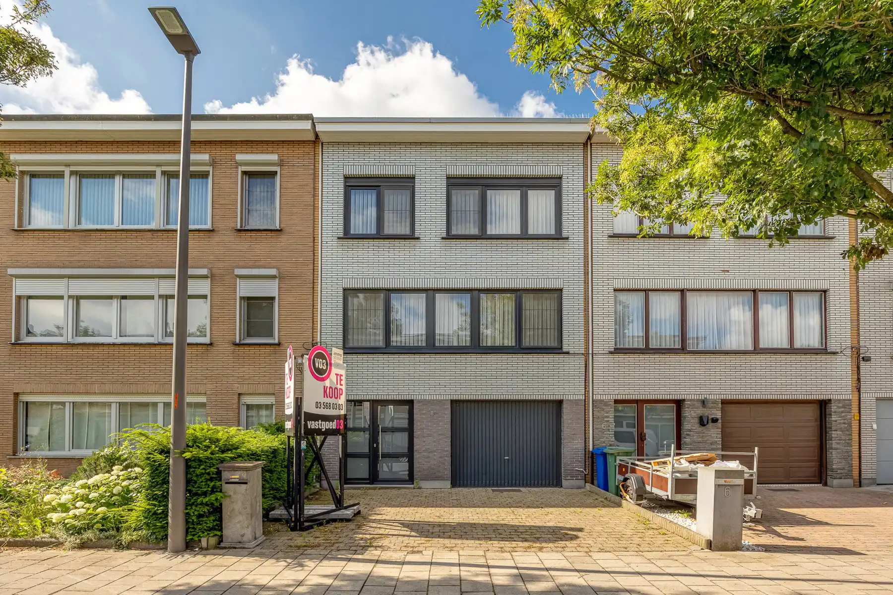 Bel-étage met potentieel en zonnige tuin in Merksem! foto {{pictureIndex}}