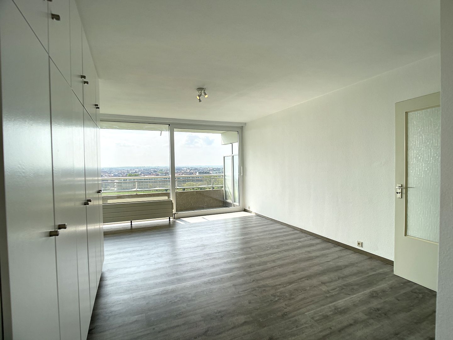 Studio met terras met zicht om Wellington Golf.  foto 6