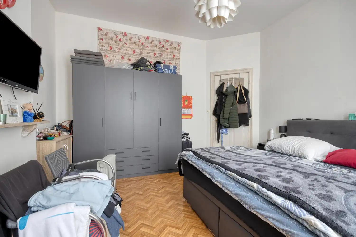 Appartementsgebouw met 1 commerciële ruimte, 2 twee slaapkamer appartementen en 1 studio op wandelafstand van Sint-Pietersstation foto 20