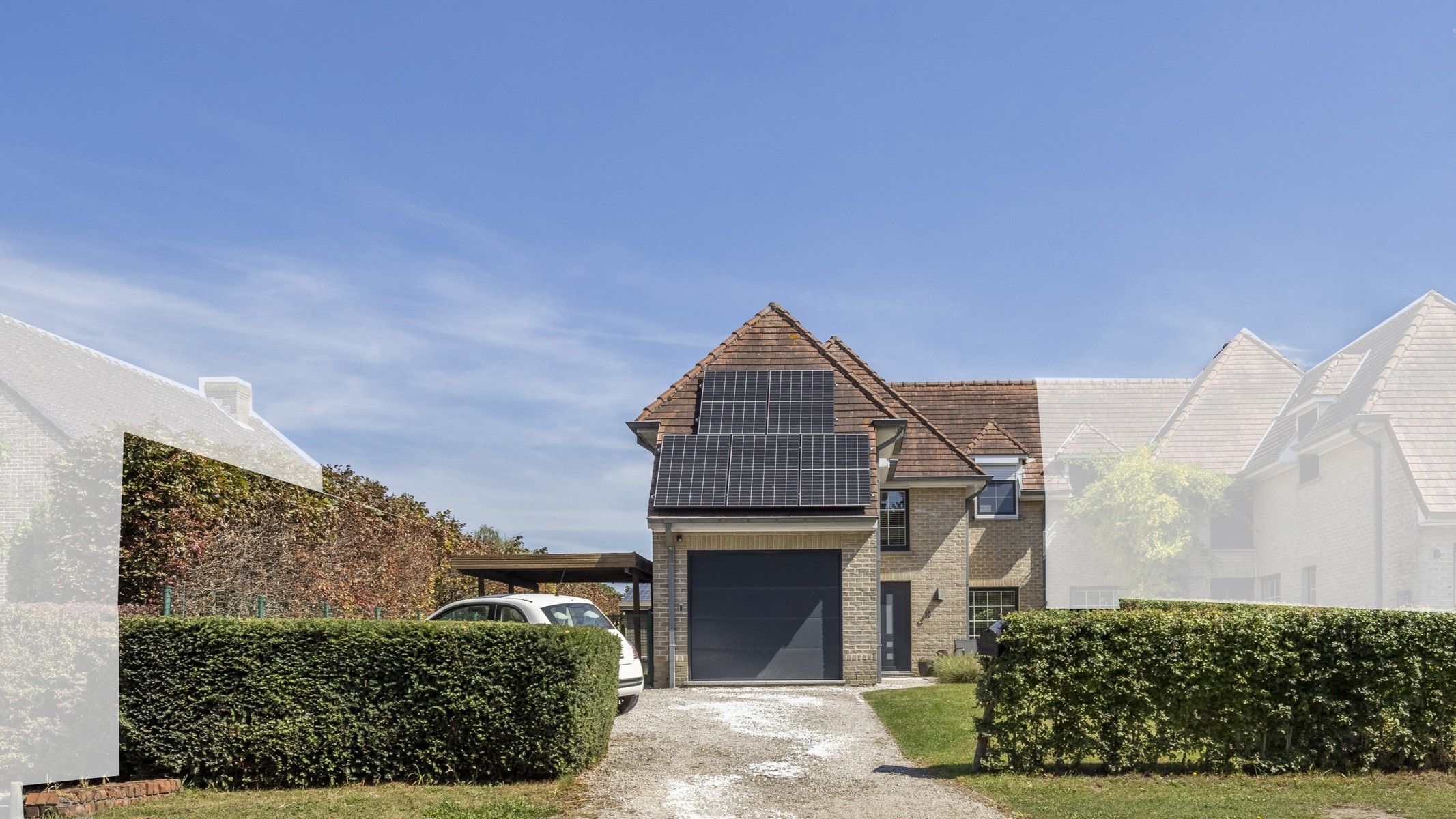 Woning met 3 slaapkamers, tuin en garage te koop! foto {{pictureIndex}}