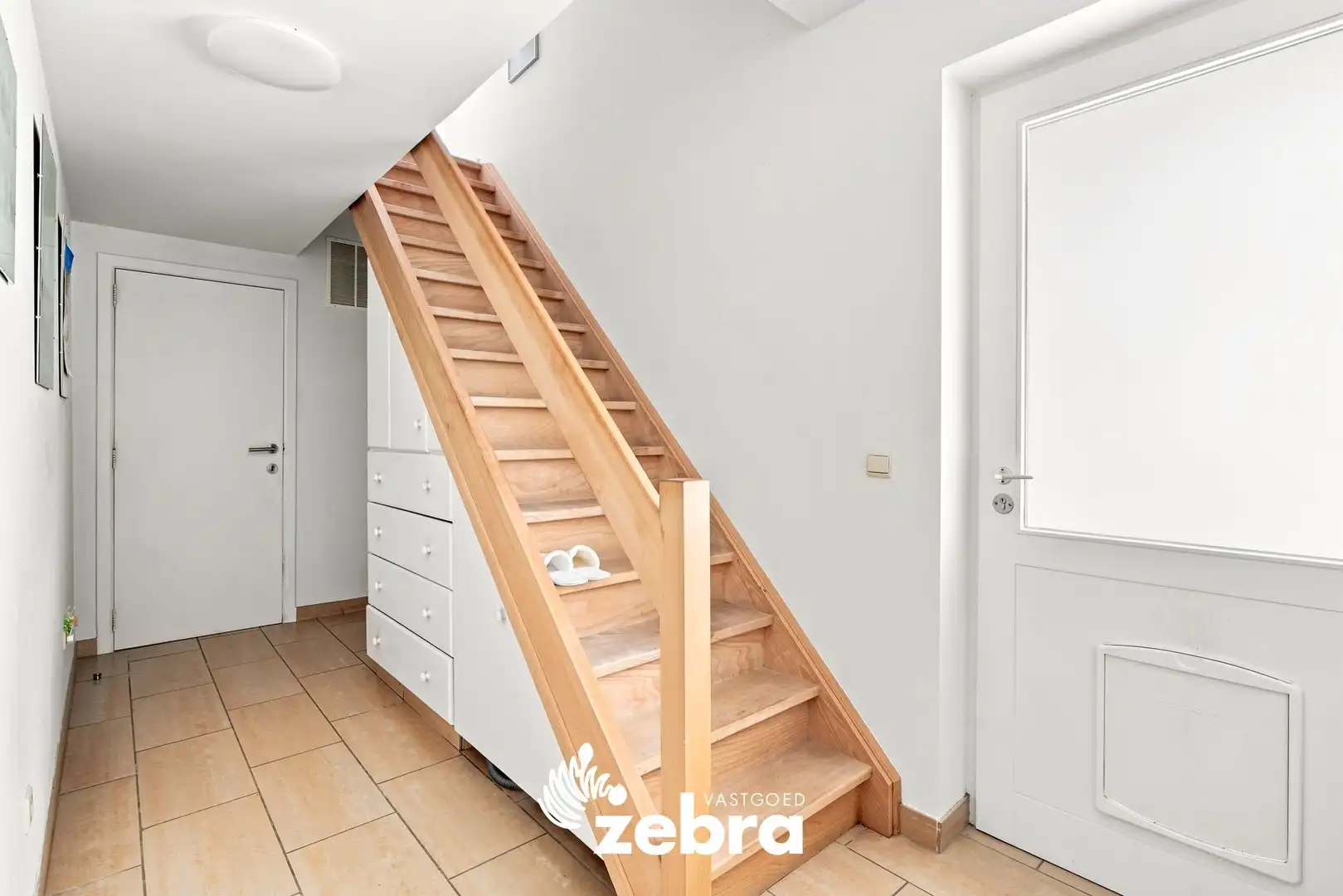 Villa in doodlopende straat te Roeselare! foto 12